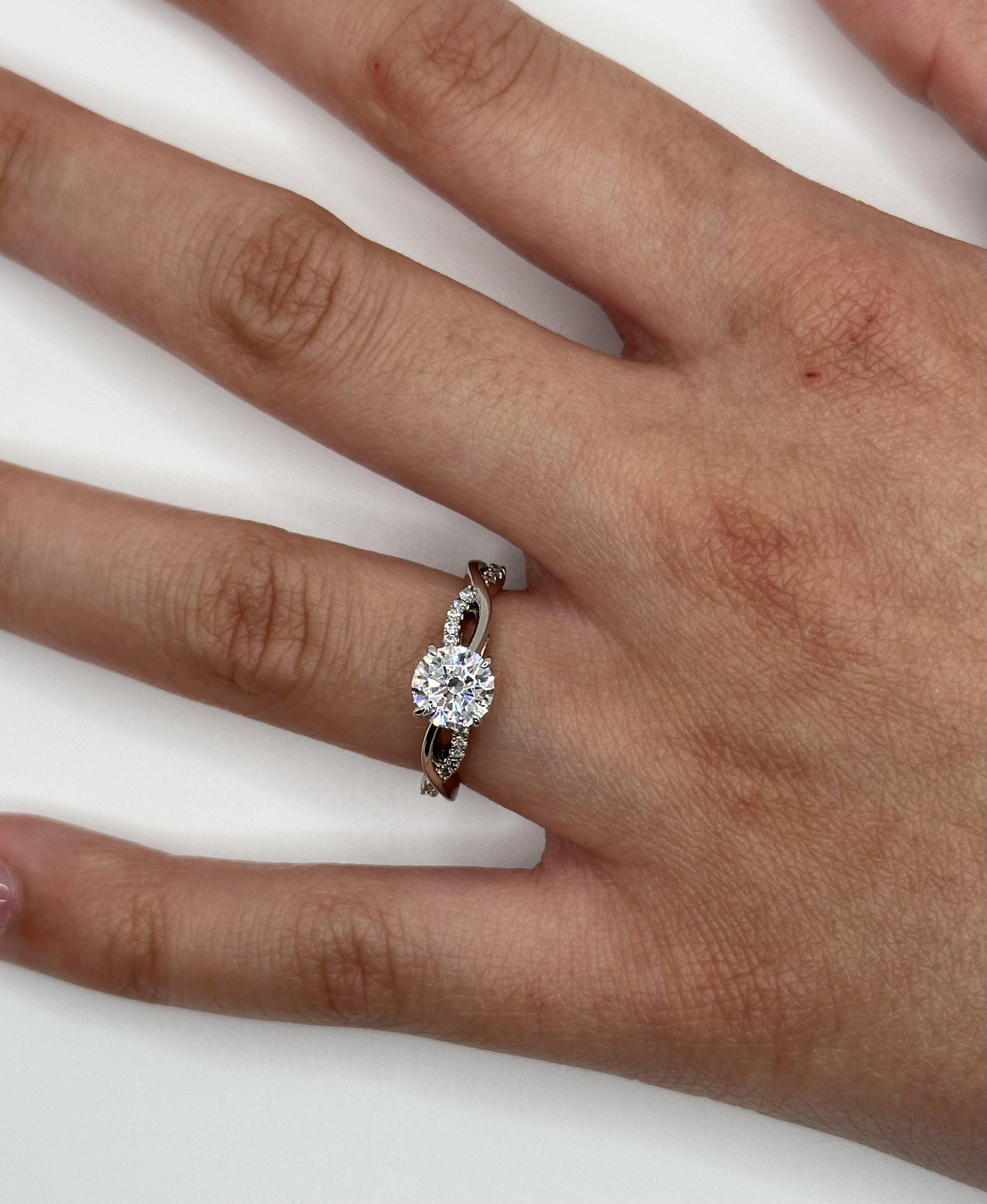 Round Diamond Twist Engagement Ring