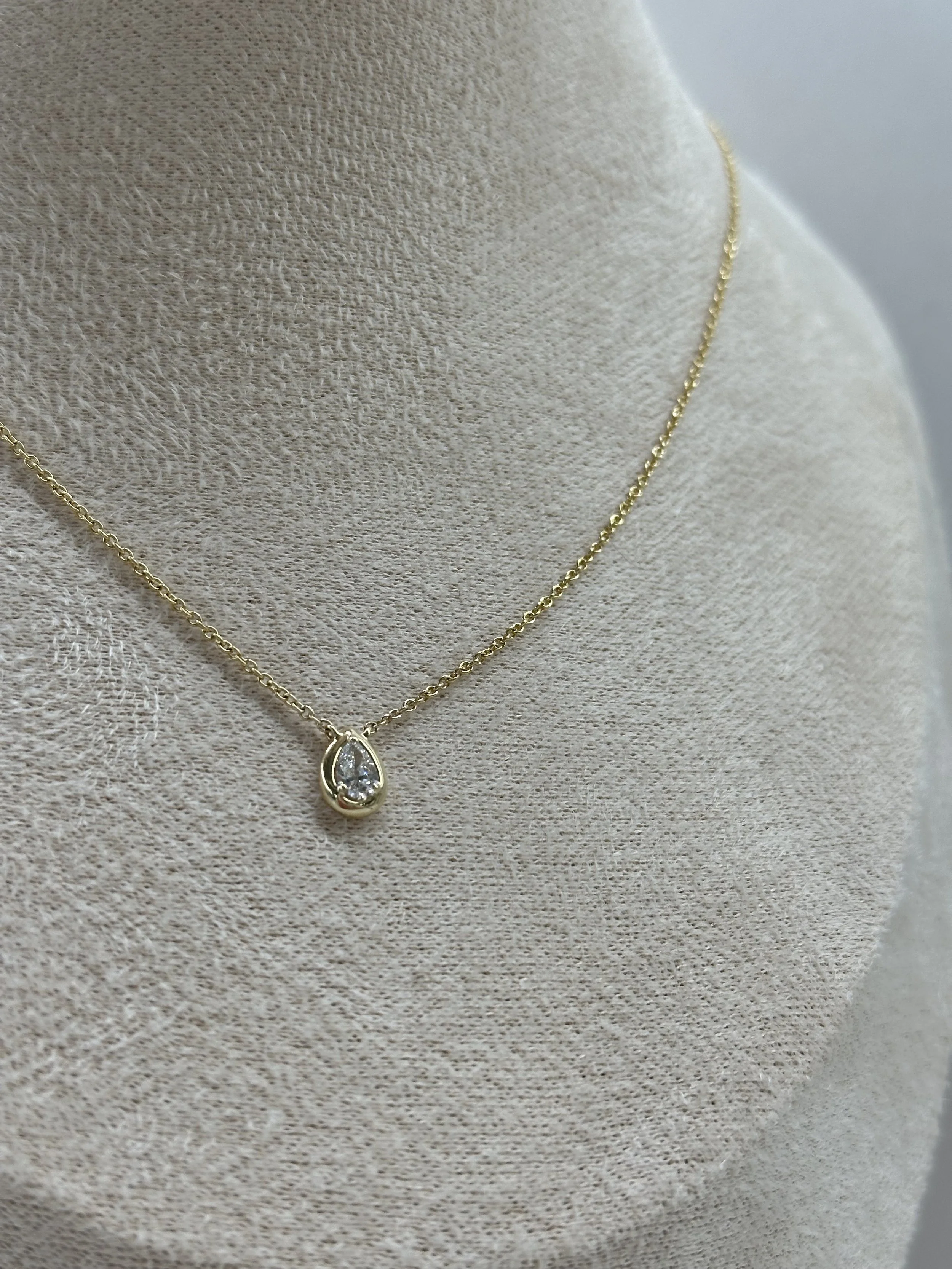 Pear Shaped Flat Rim Bezel Pendant