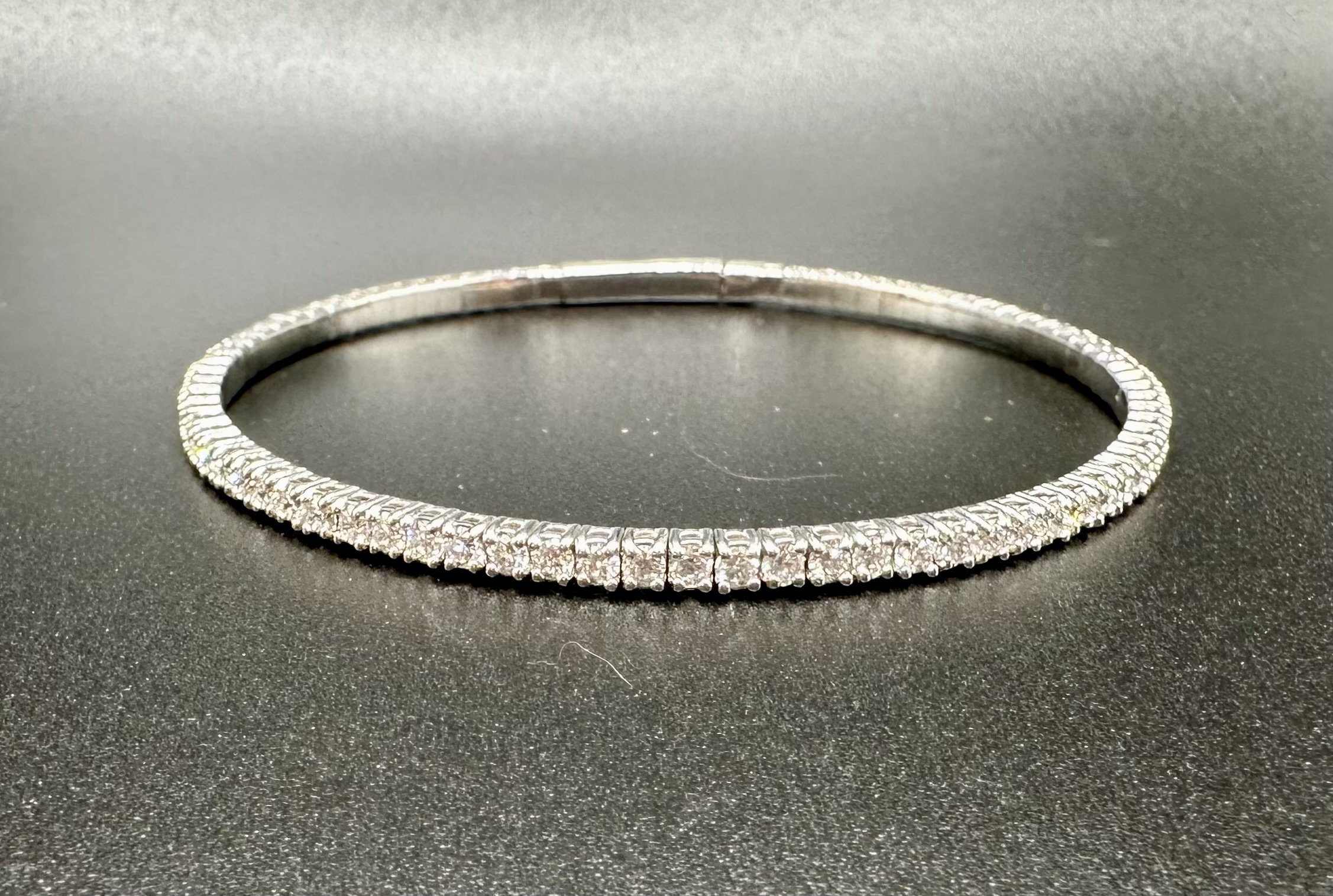 Diamond Flex Bangle 2.57tw