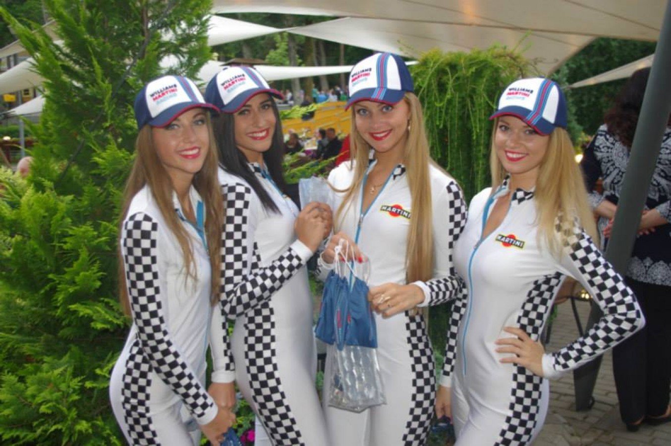 Martini_racing_2014_WOWpromo_7-1354x900.jpg