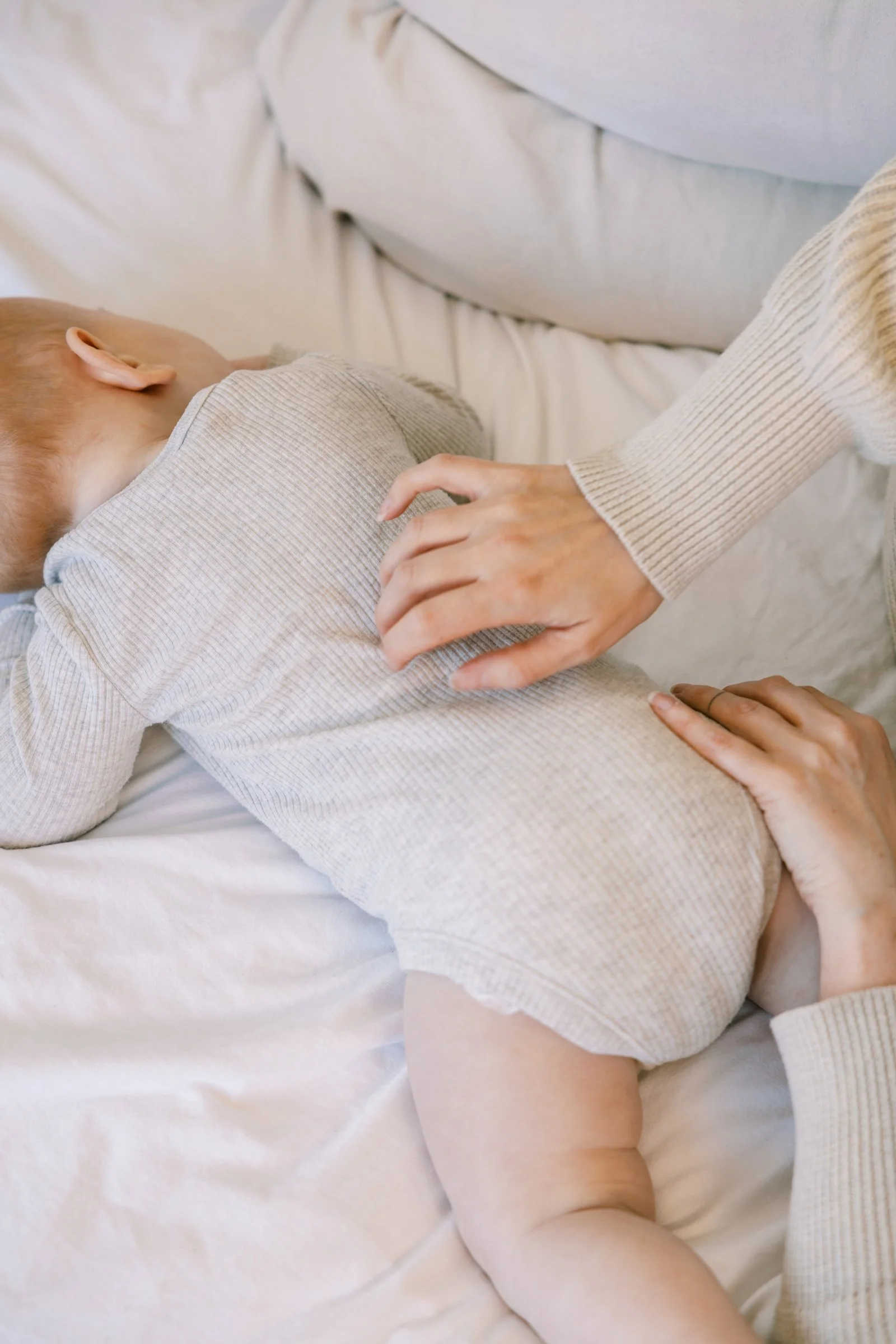 Mother receiving support and counseling after a traumatic birth experience