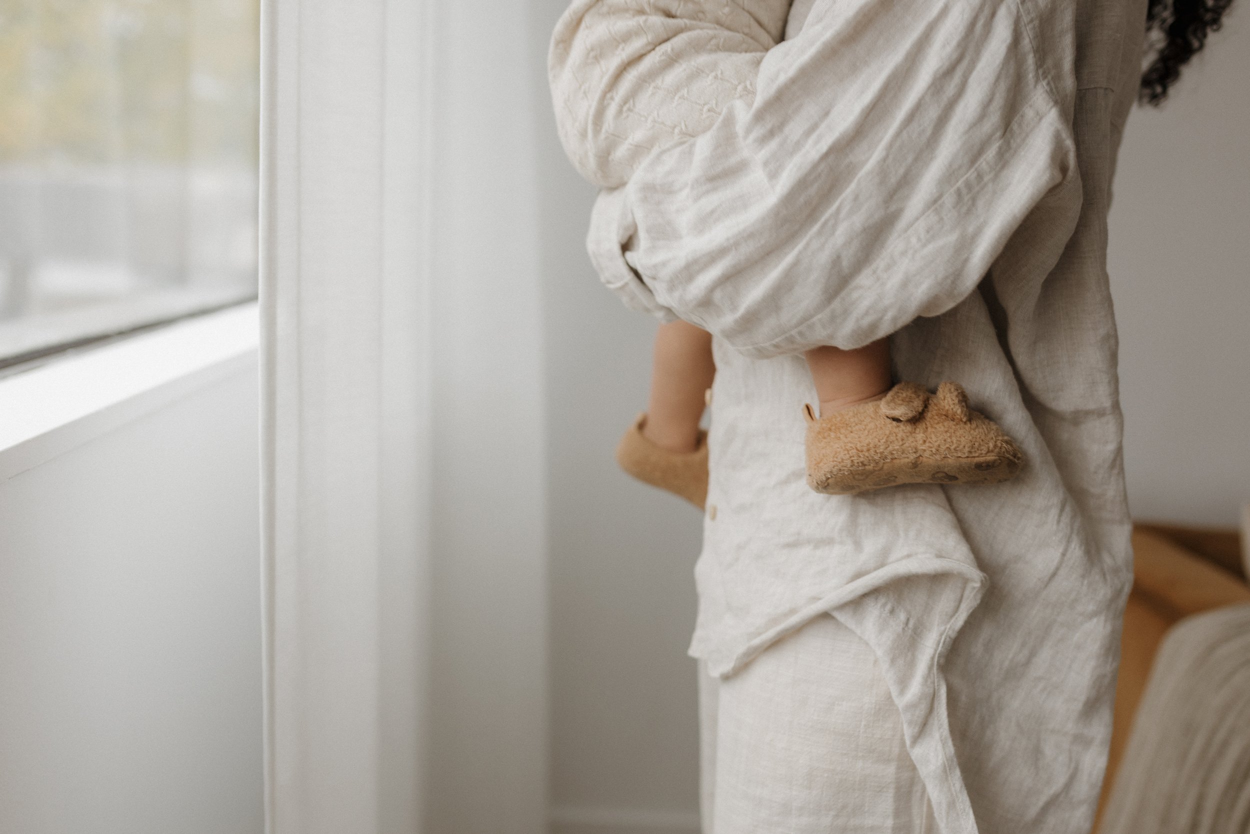 Common symptoms of postpartum anxiety in new mothers