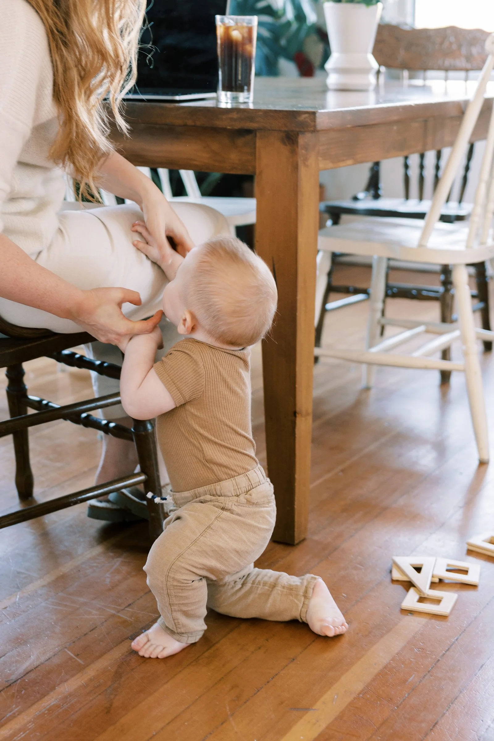 Support for overwhelmed mothers experiencing anxiety and emotional exhaustion