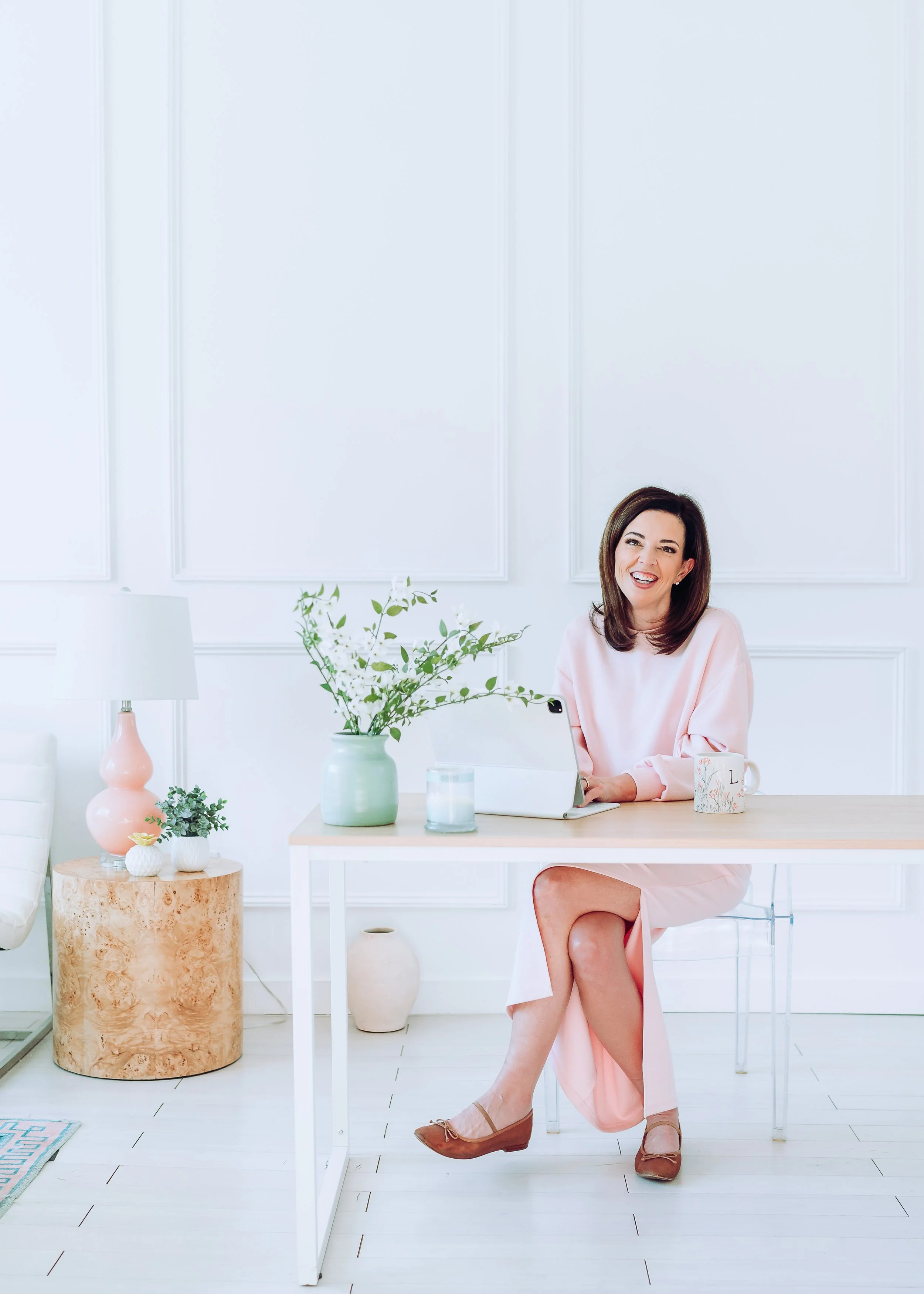 Virtual therapy session for postpartum support