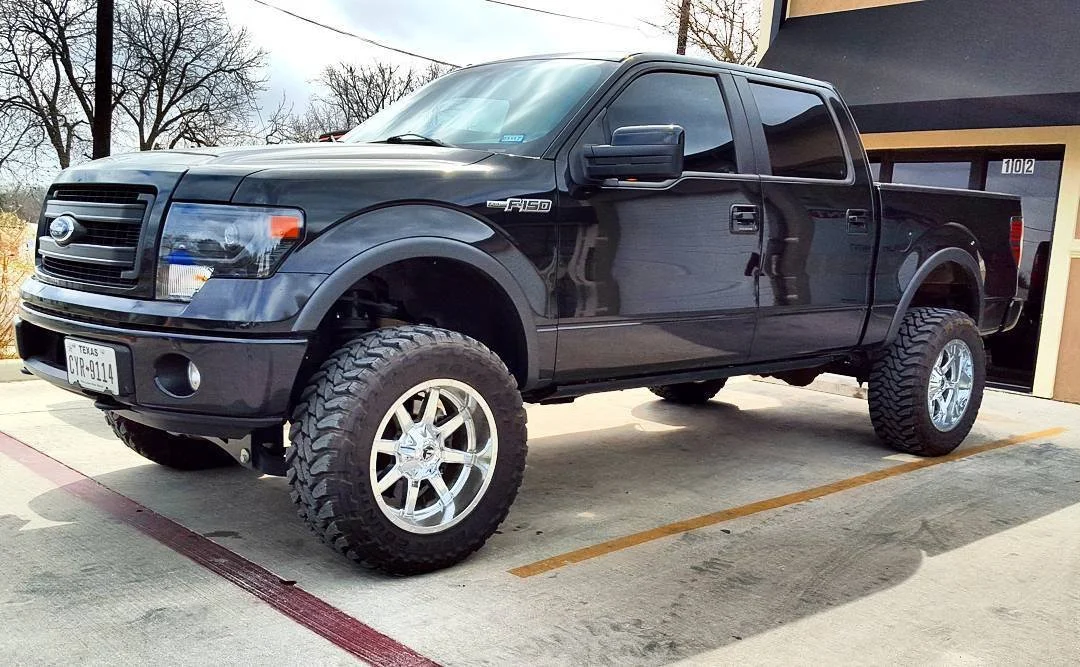 ford custom truck black lifted new braunfels (Copy)