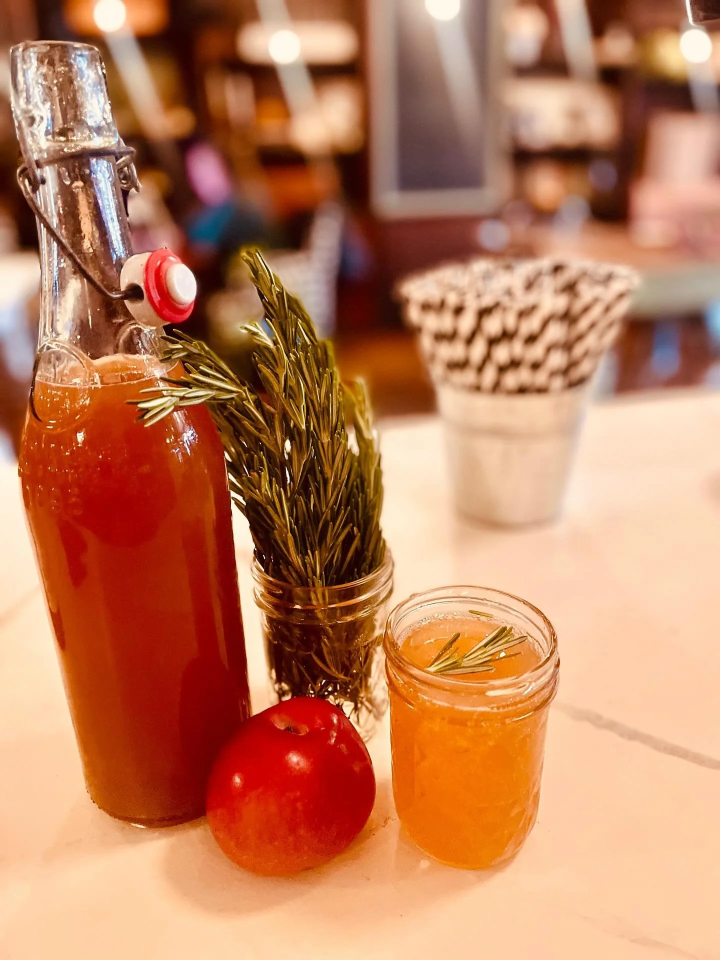 It&rsquo;s officially rosemary &amp; ginger cider season! Available now through winter. 🌿🫚🍎