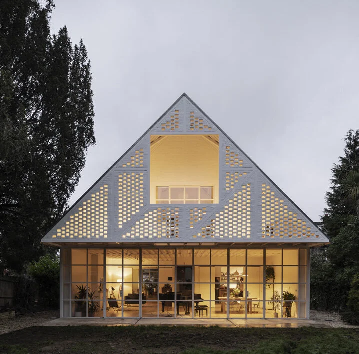 10-Ditton Hill House.jpg