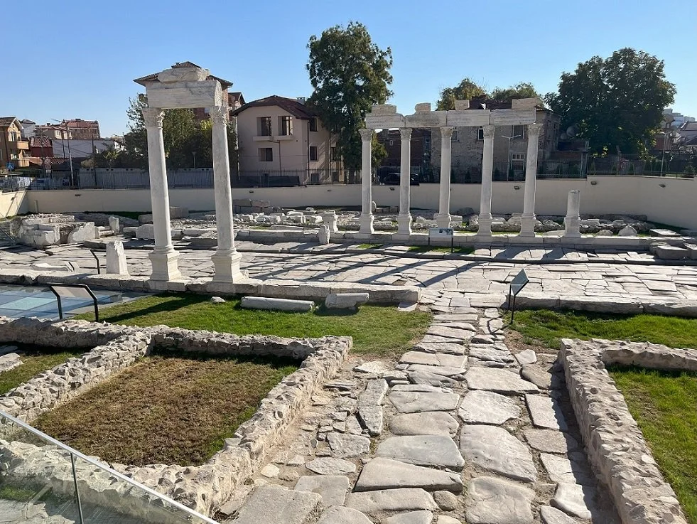 IMG_8886 Roman Forum - Plovdiv.jpg