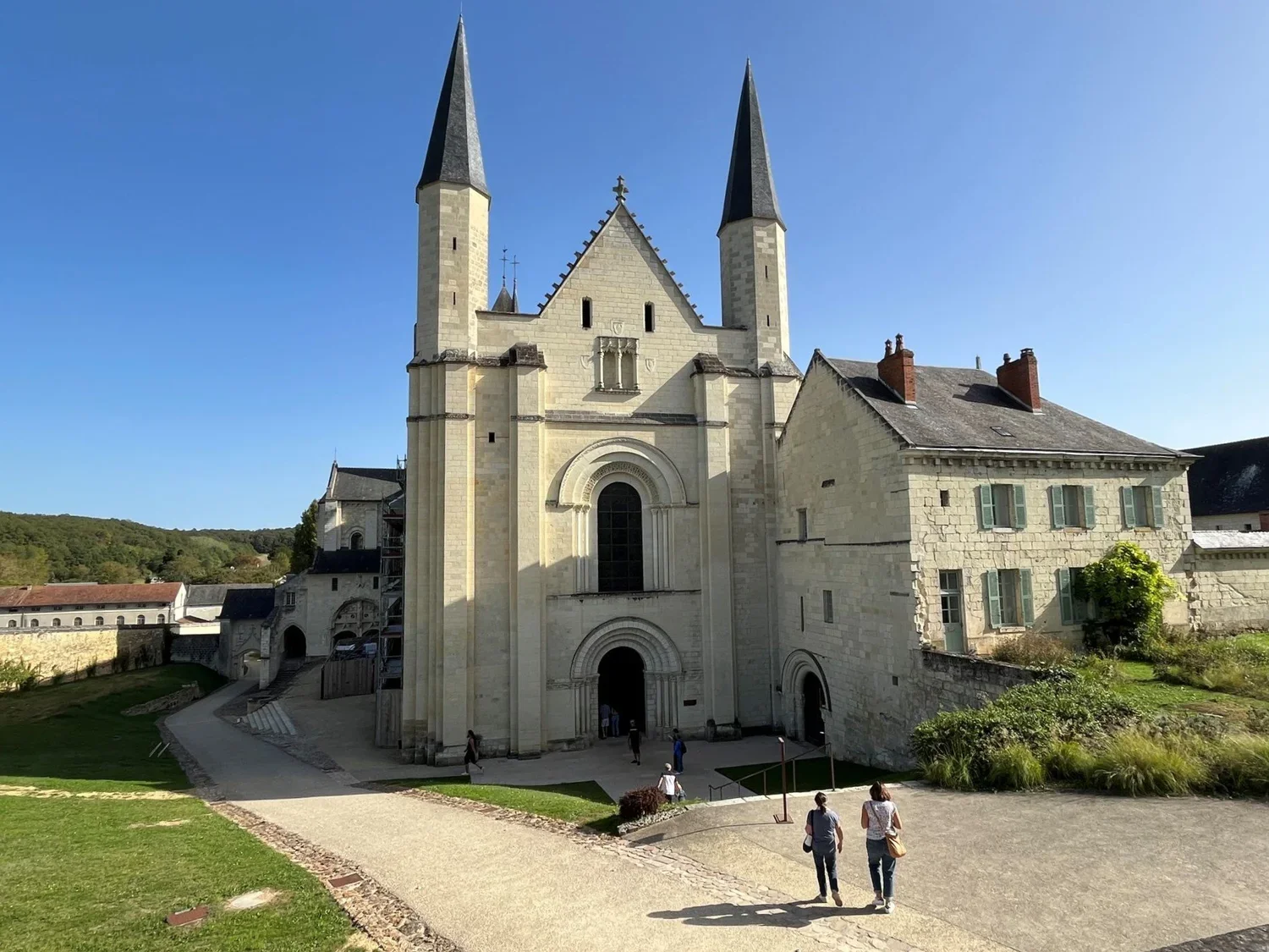 12-Fontevraud+Abbey.webp