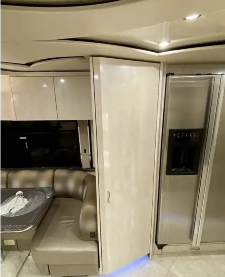 2010 prevost 17.jpg