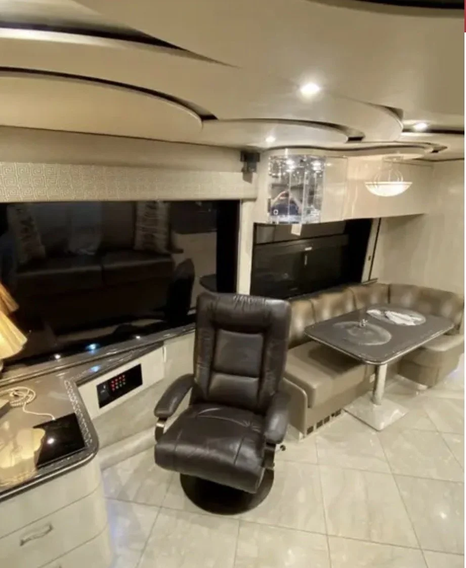 2010 prevost 13.jpg