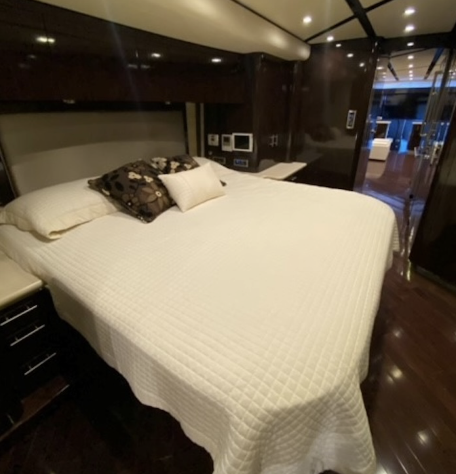 2012 Featherlite 30.png