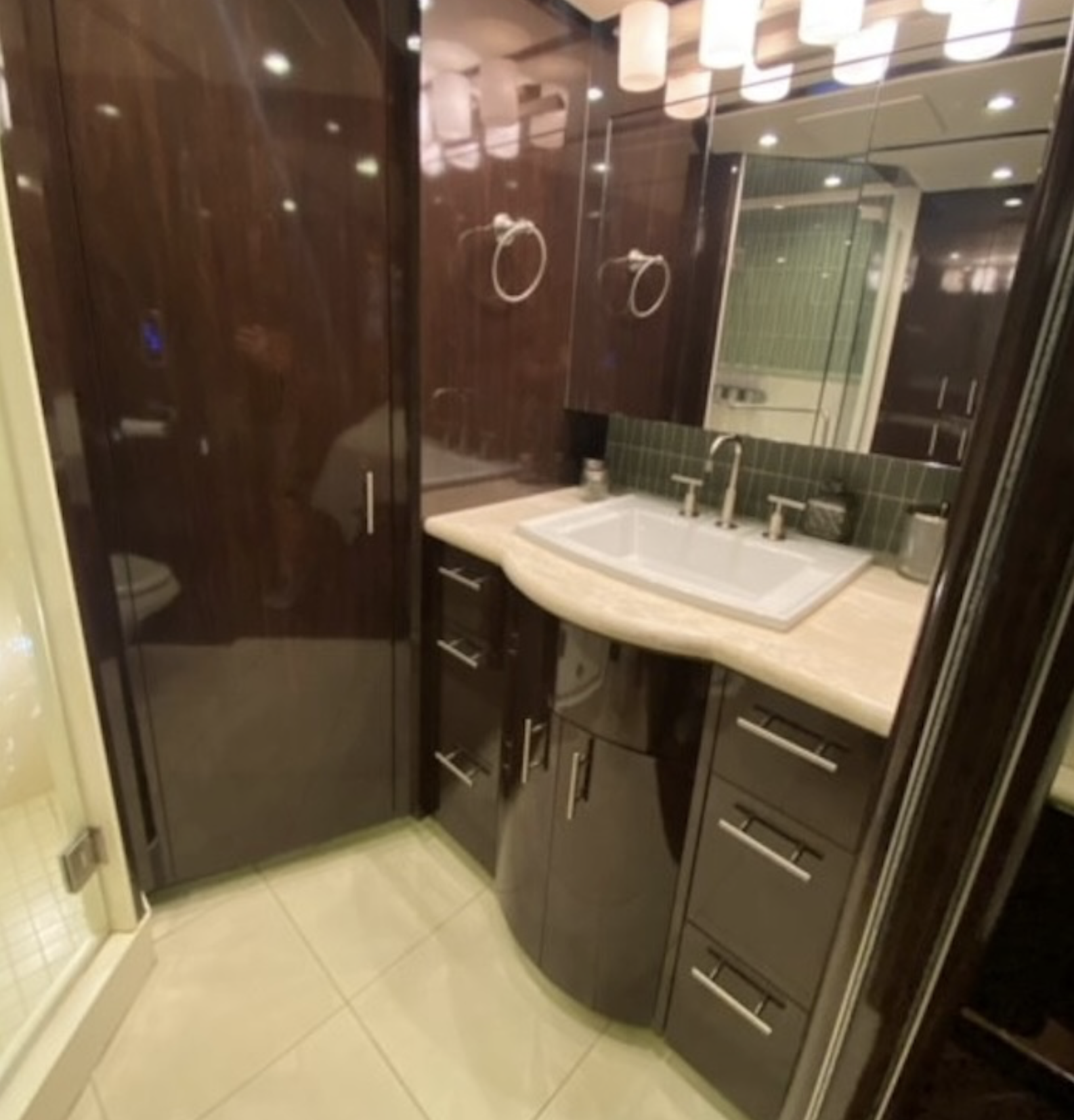 2012 Featherlite 27.png