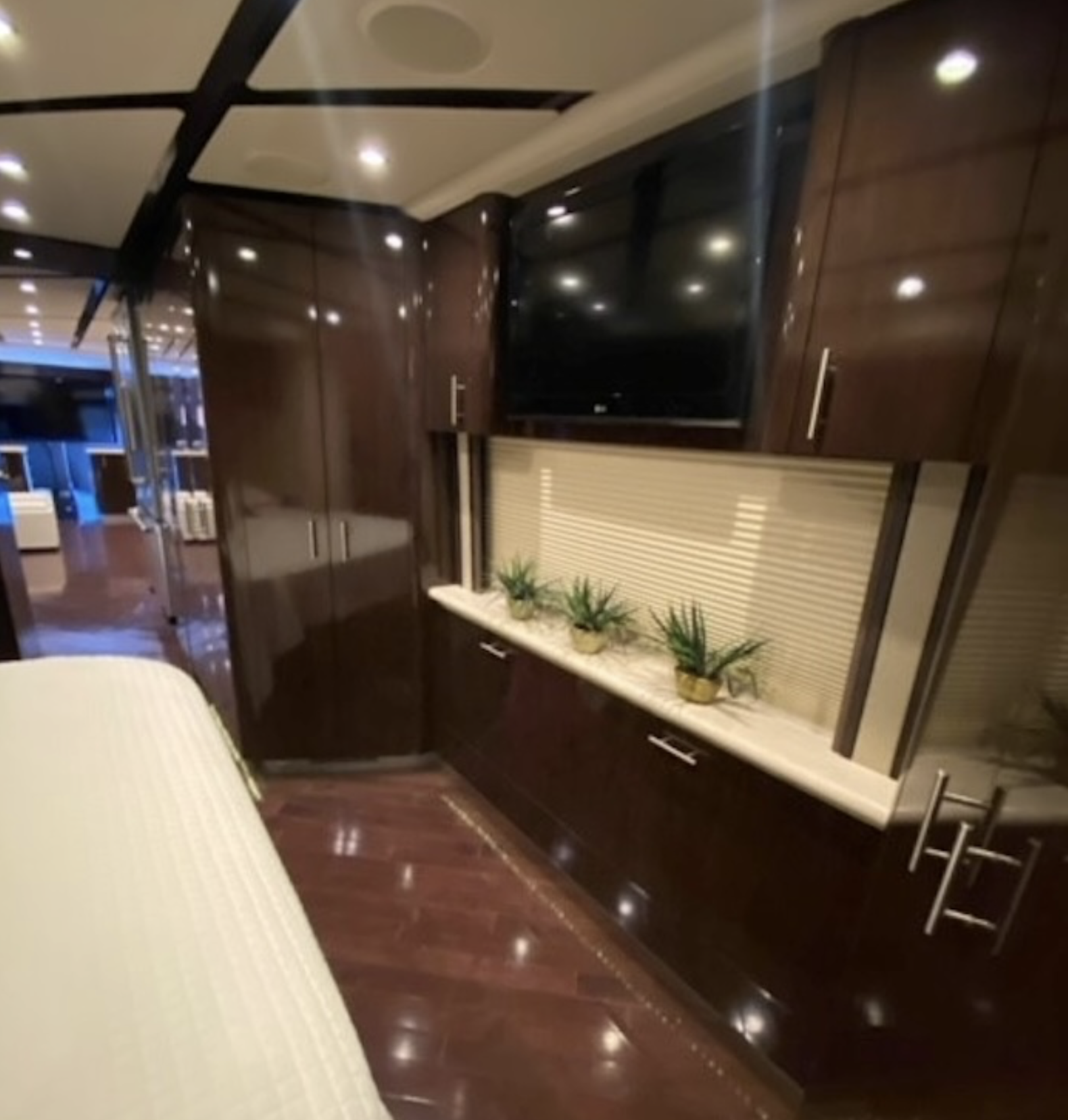 2012 Featherlite 29.png