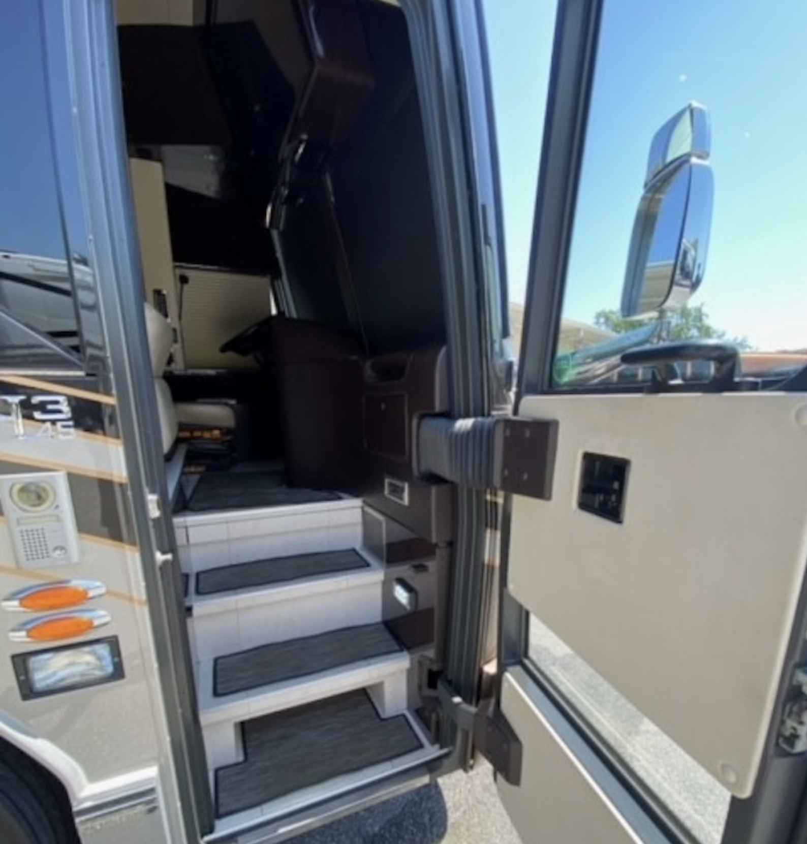 2012 Featherlite 3.png