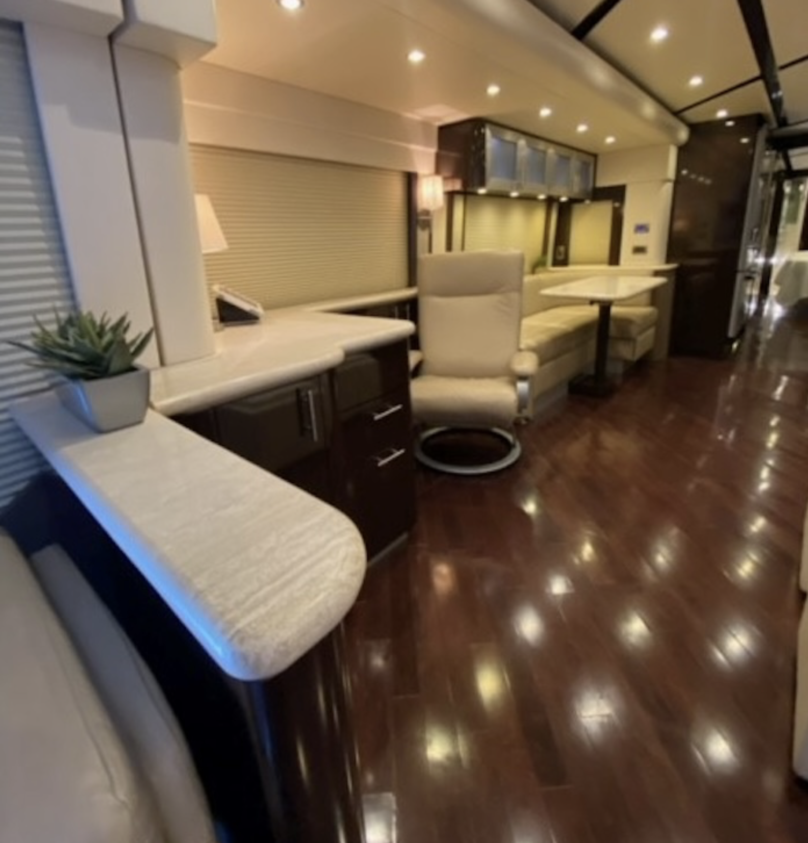 2012 Featherlite 10.png