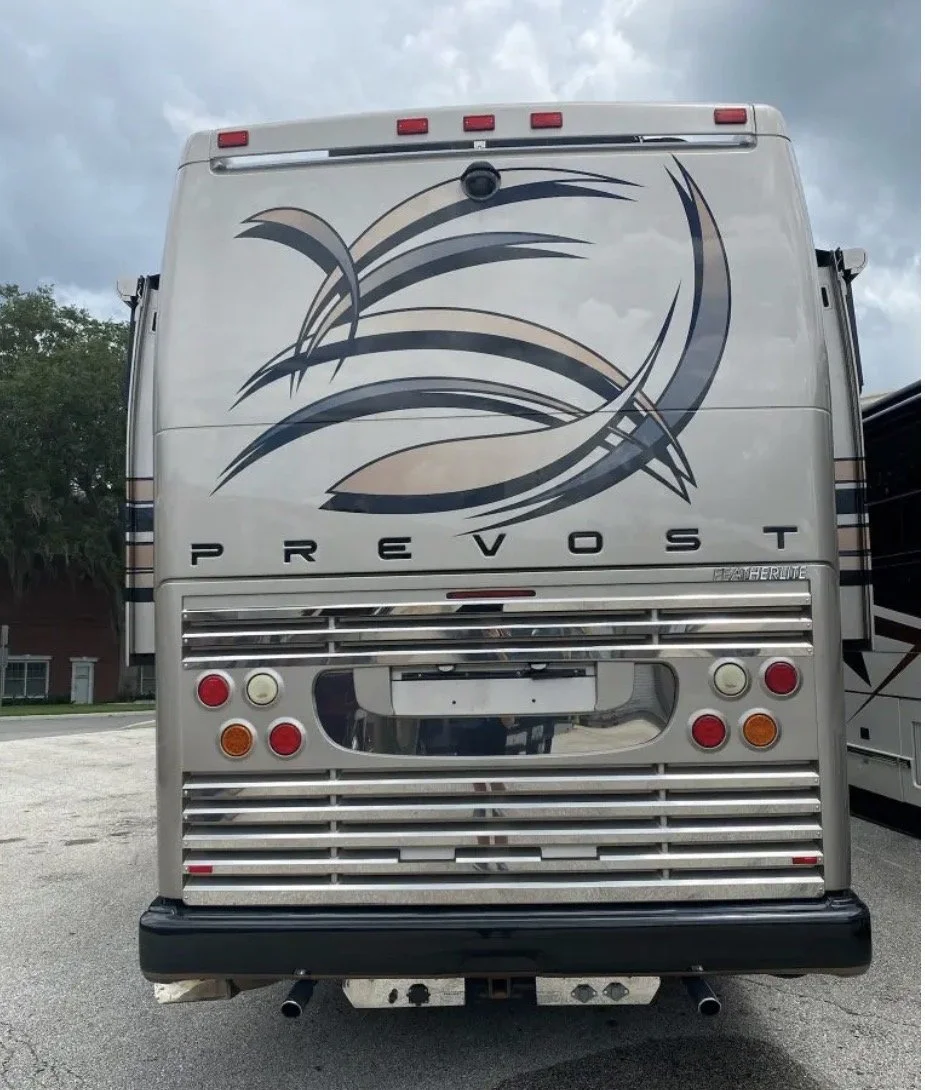 2007 Prevost 2.jpg