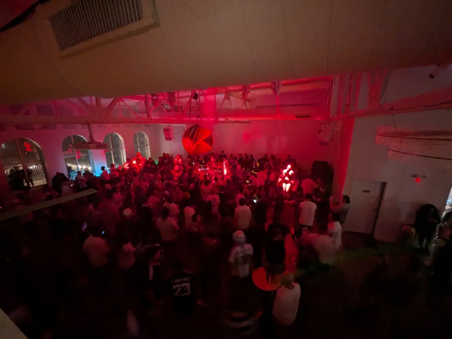 Vibes from Argentina were tops
US largest LED Ball ✅
Argentina's biggest DJs✅
A lighting and video rig to match✅

@clubcasablancakc X @caveman_illumination