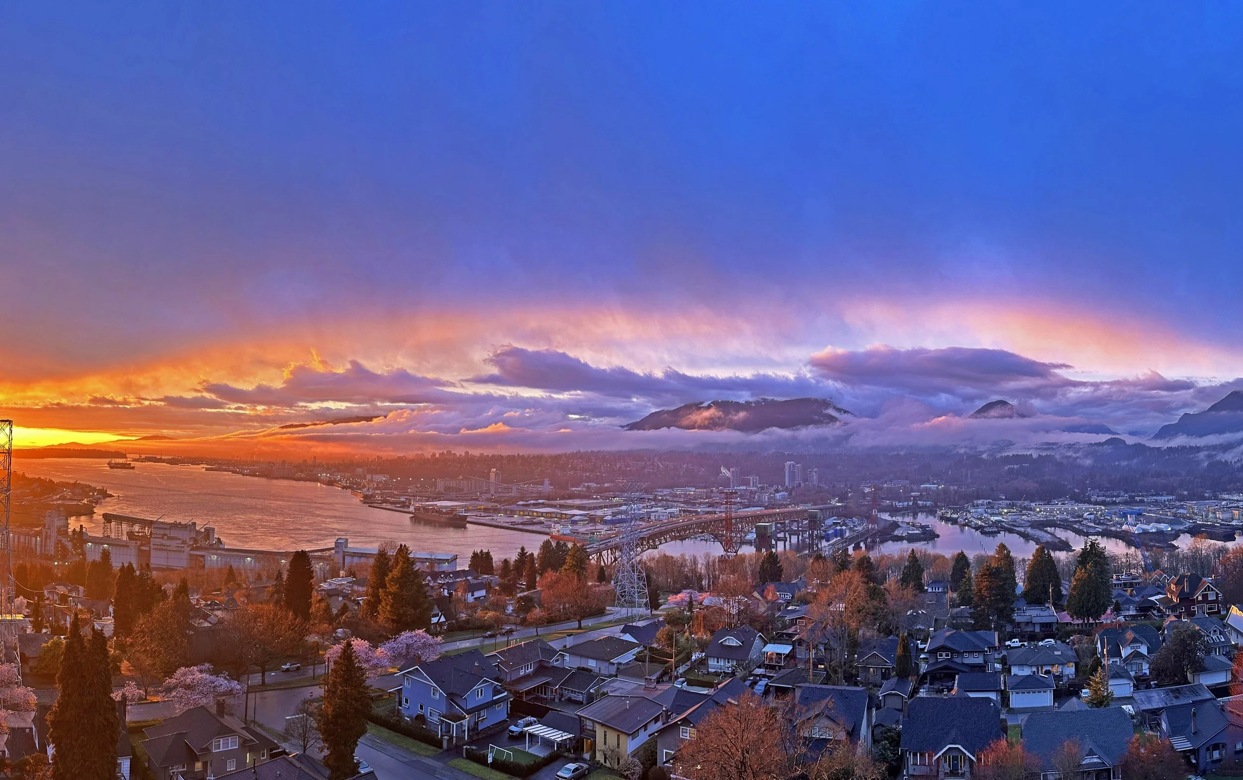 2024-03-23 Sunset over Burrard Inlet 2.JPG