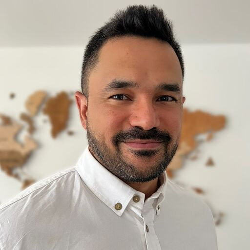 Yhoan Gonzalez - Lead Operations Assistant