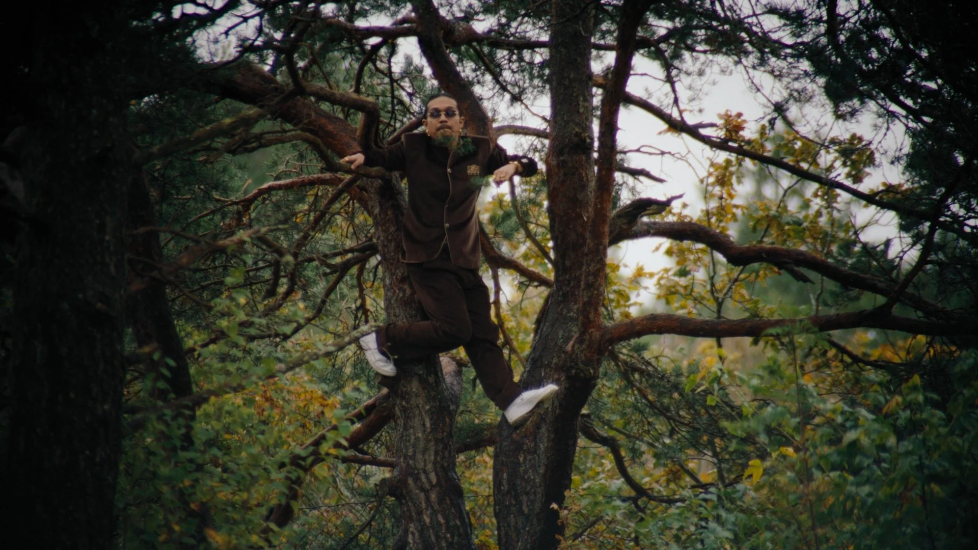 Kaundamani Still_1.1.77.jpg