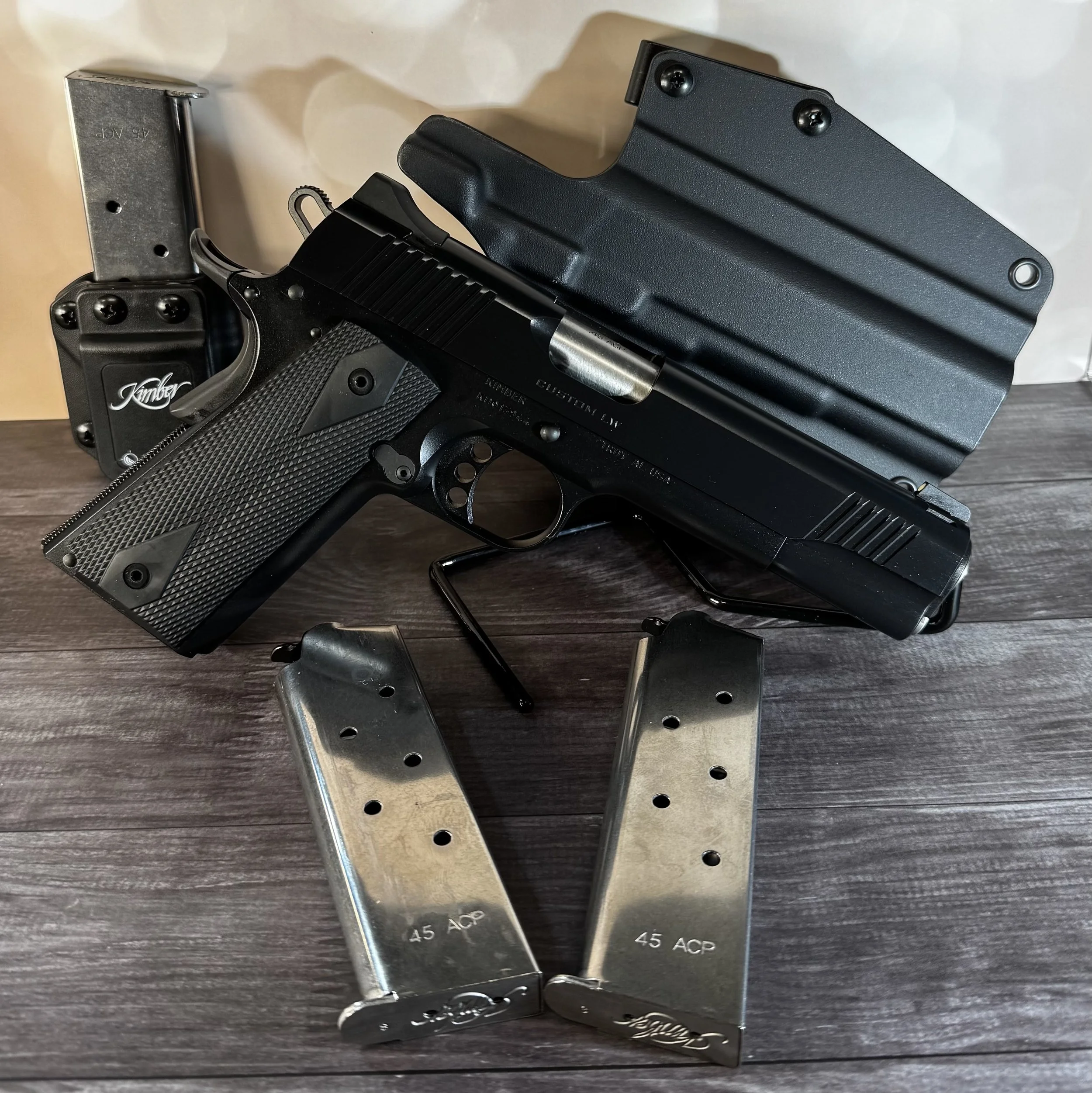Kimber 1911 Custom LW Club Bundle $ 724.99