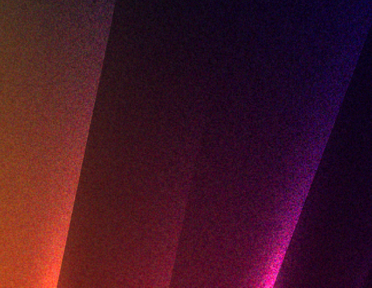 Abstrakte digitale Kunst mit bunten, diagonalen Farbverläufen in orange, pink, Lila und Schwarz.