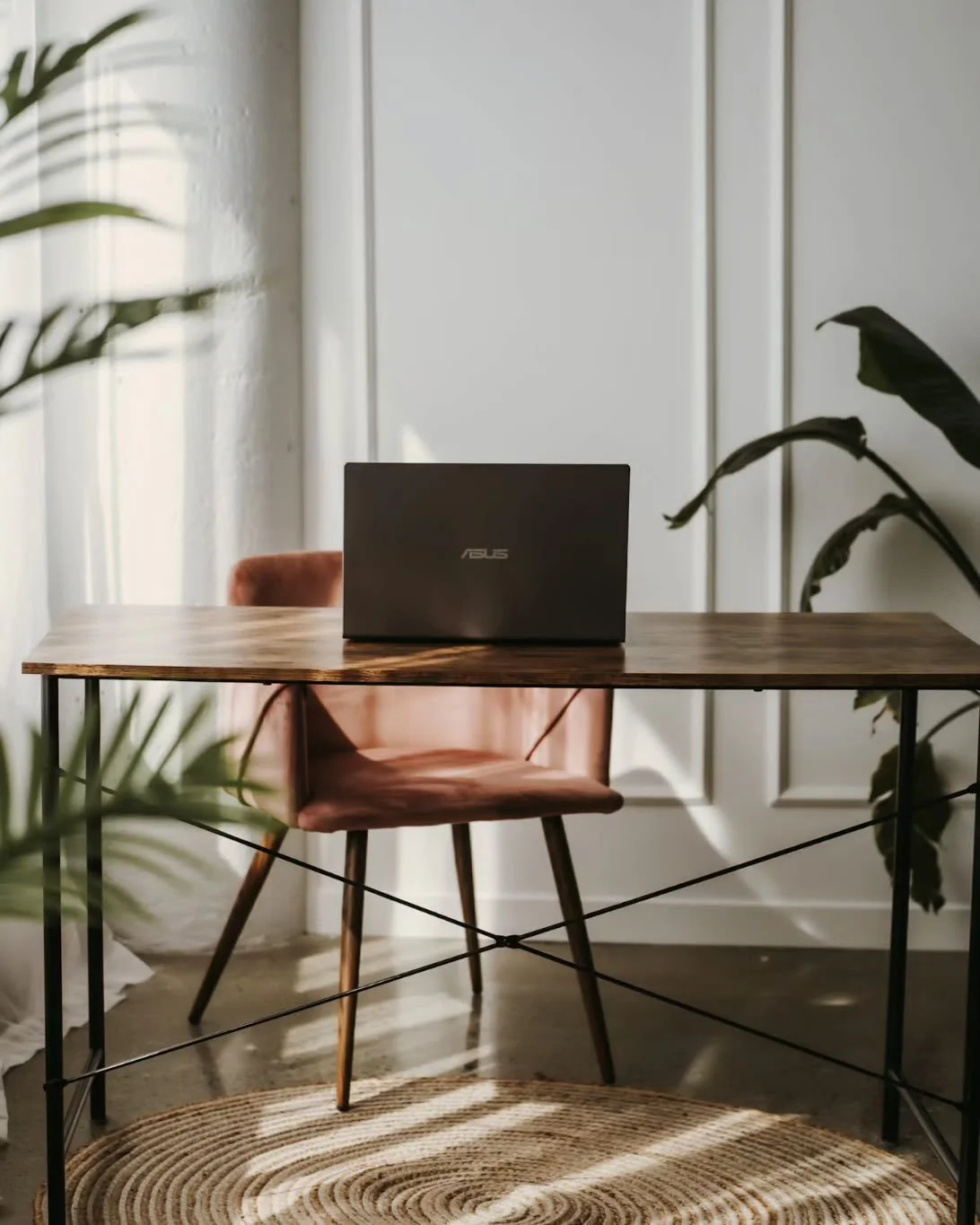 Un de nos d&eacute;cors pour vos photos corporatives! ✨️

R&eacute;servez d&egrave;s maintenant et donnez vie &agrave; votre vision professionnelle. Notre studio, un espace id&eacute;al pour capturer l'essence de votre entreprise avec des photos corp