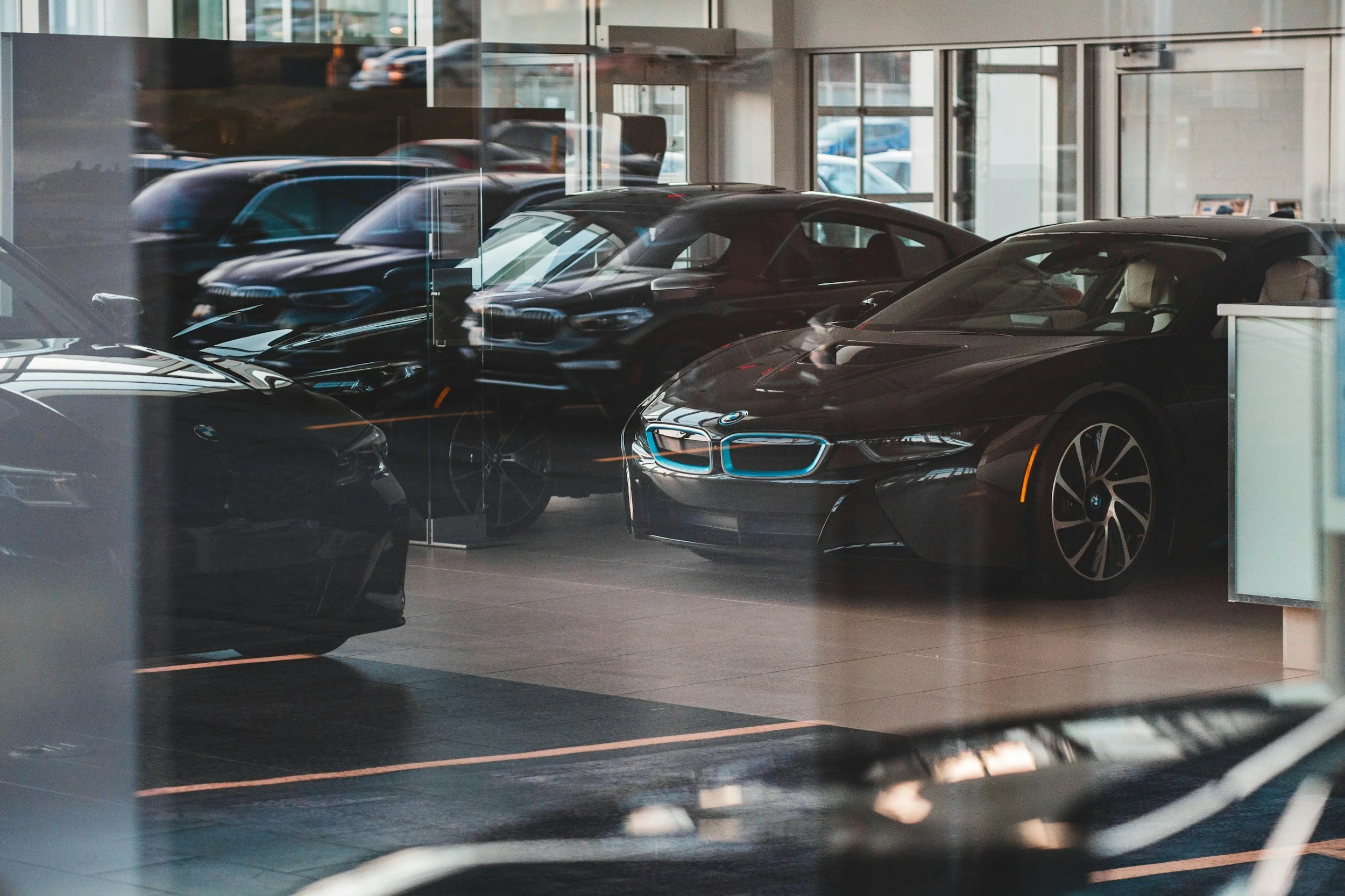 The Luxury Sales Process: Training Reps to Sell Like Jaguar, Range Rover, and Porsche (Without Being Pushy)