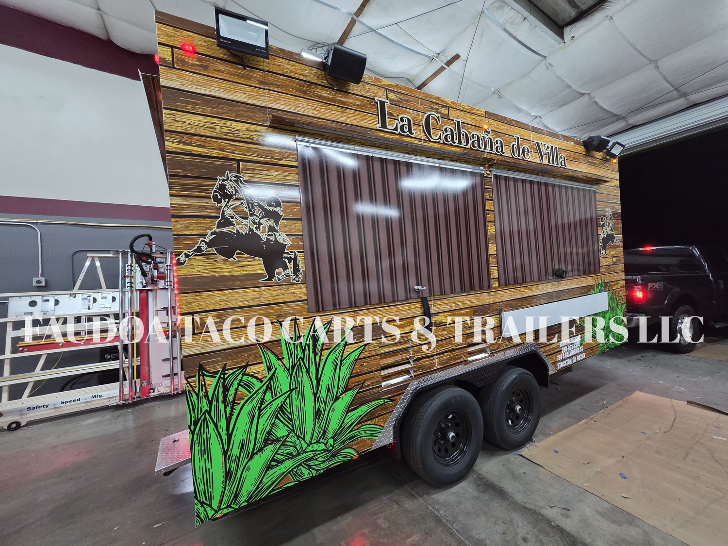 LA CABANA DE VILLA WATERMARKED.png