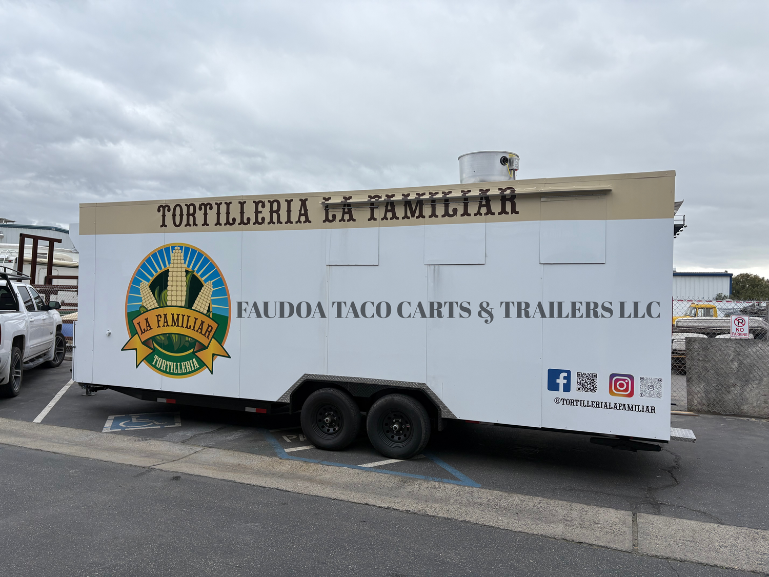 TORTILLERIA LA FAMILIAR WATERMARKED.png