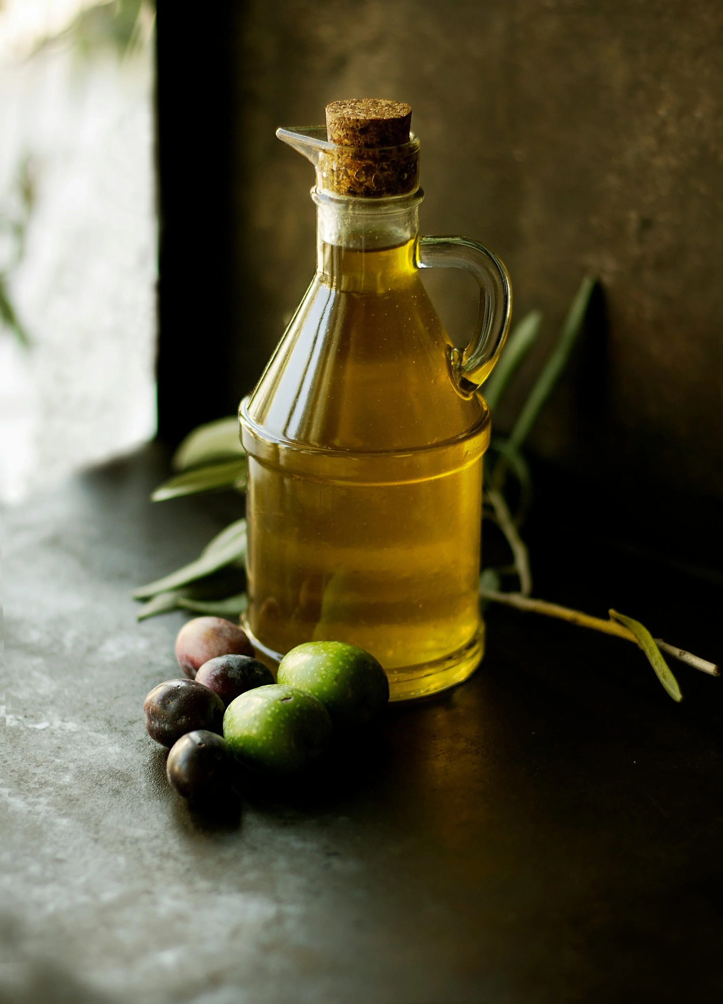 Perspective on the health effects of unsaturated fatty acids and commonly consumed plant oils high in unsaturated fat
