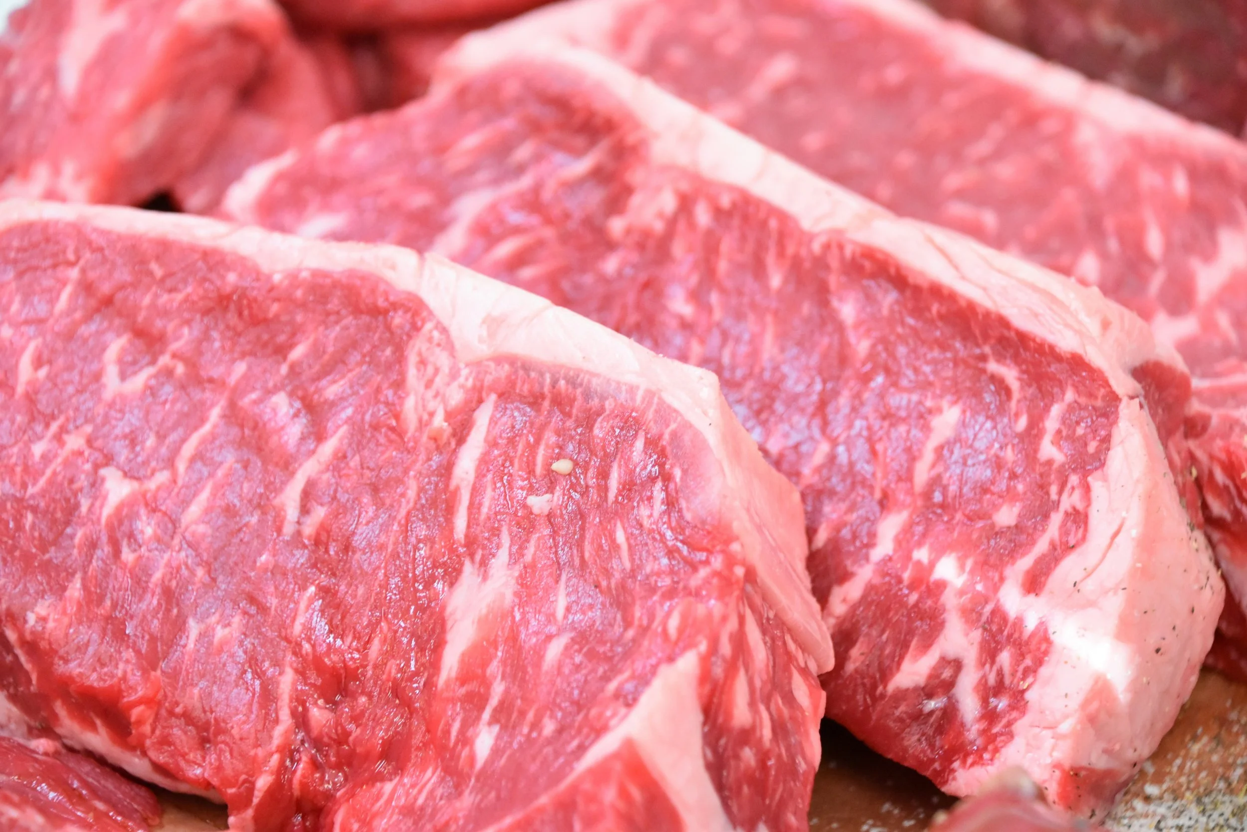 Beef consumption and cardiovascular disease risk factors: A systematic review and meta-analysis of randomized controlled trials