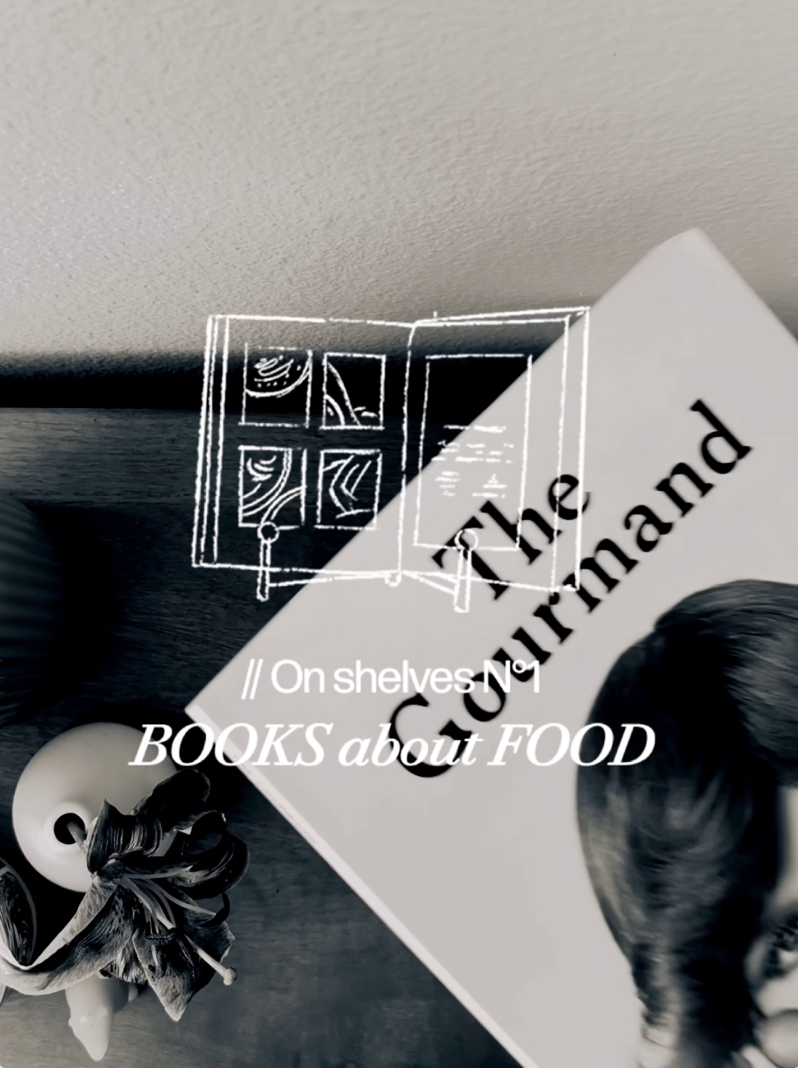 Cookbooks on shelves // N°1