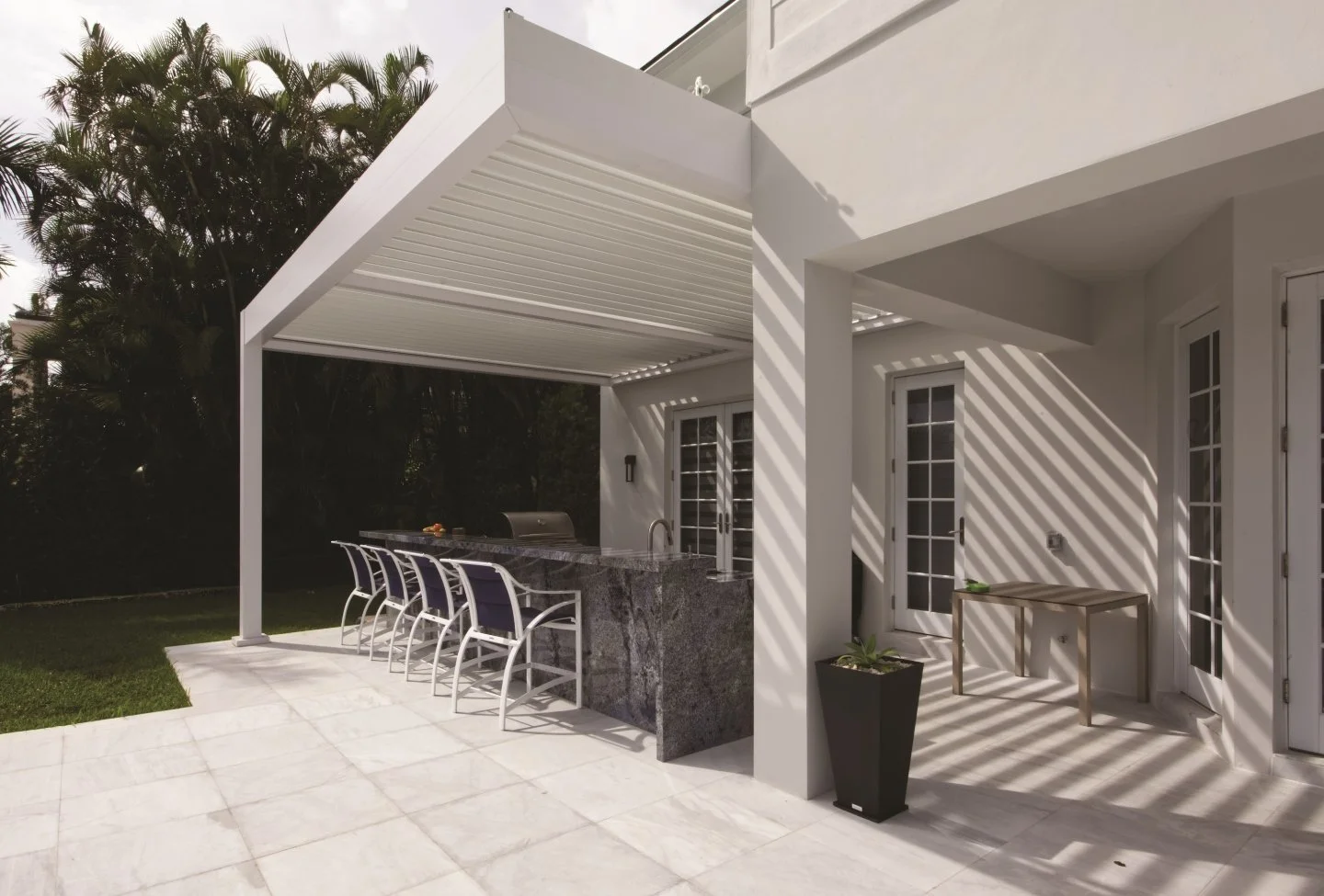 3D louvered pergola design in Dix Hills, NY