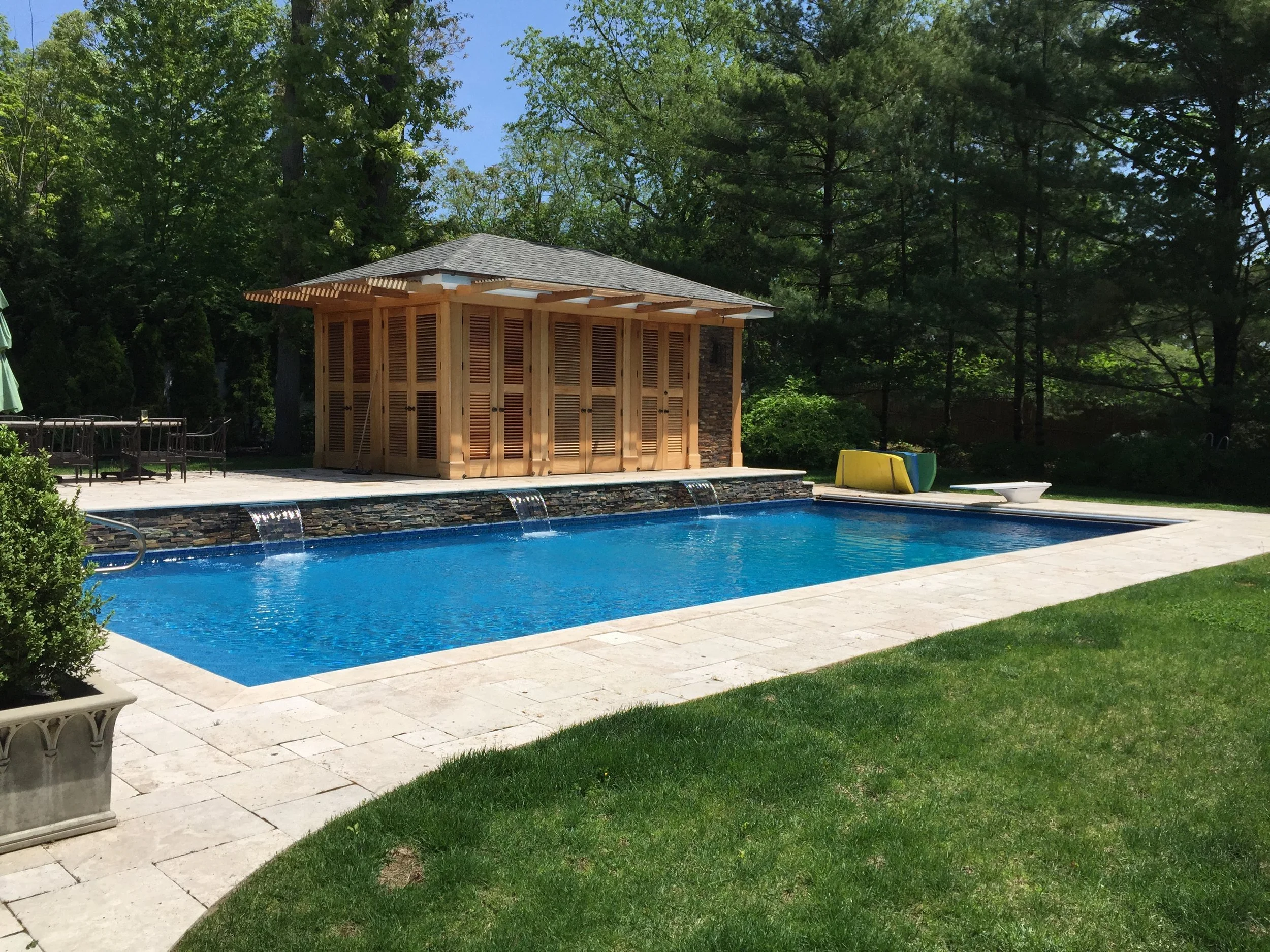 Syosset and Southampton, NY's Guide to Luxurious Swimming Pool Designs
