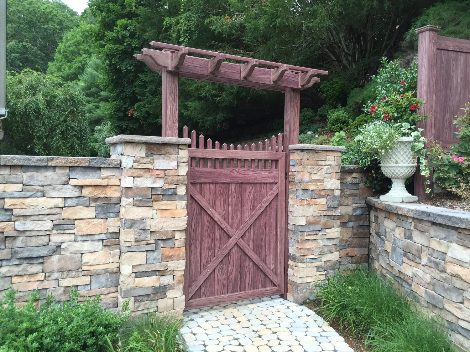 Masonry Ideas: How to Create a Luxurious, Welcoming Entryway in the Southampton and Huntington, NY Areas