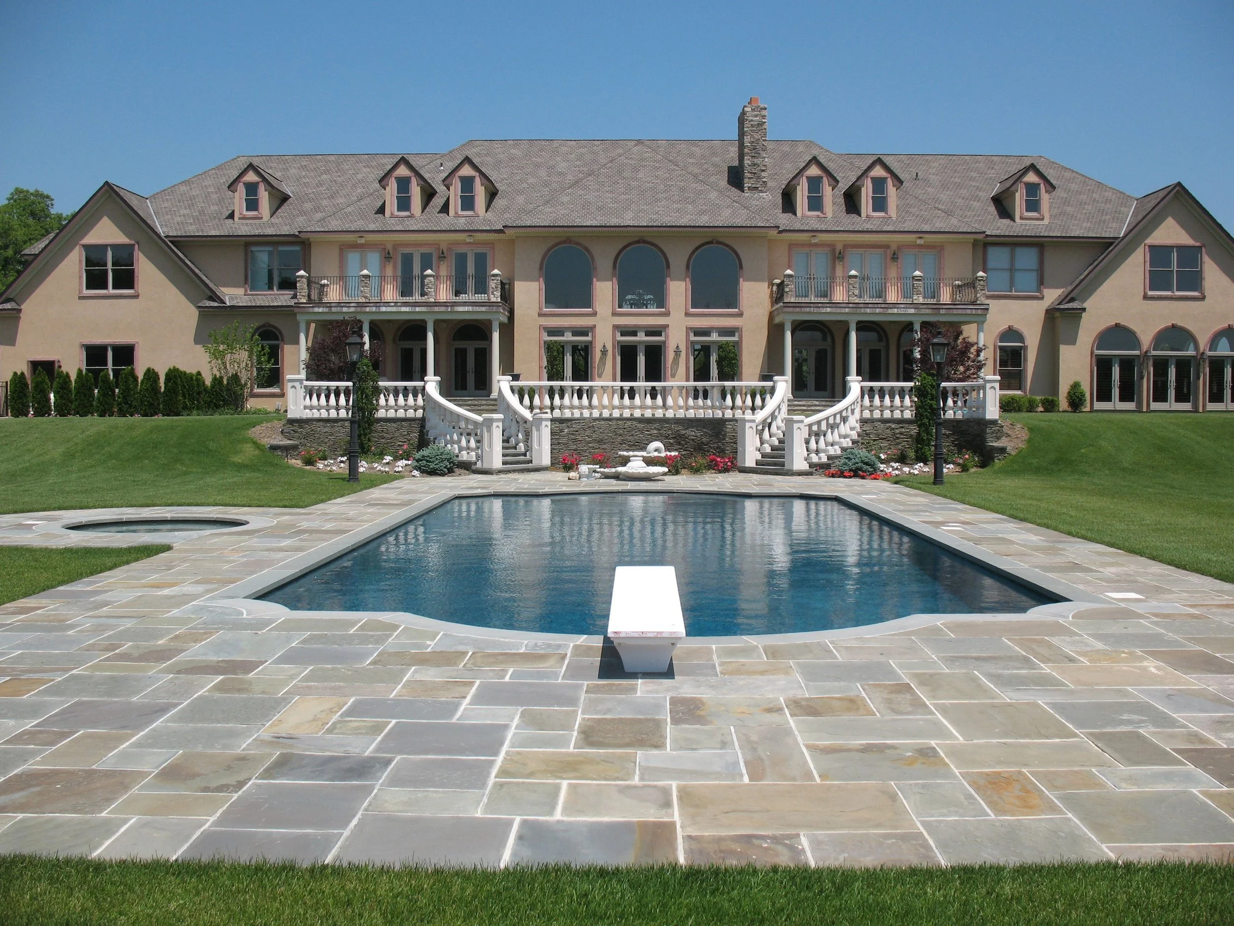 6 Ways to Incorporate Outdoor Lighting in a Swimming Pool Area in Manhasset, NY 
