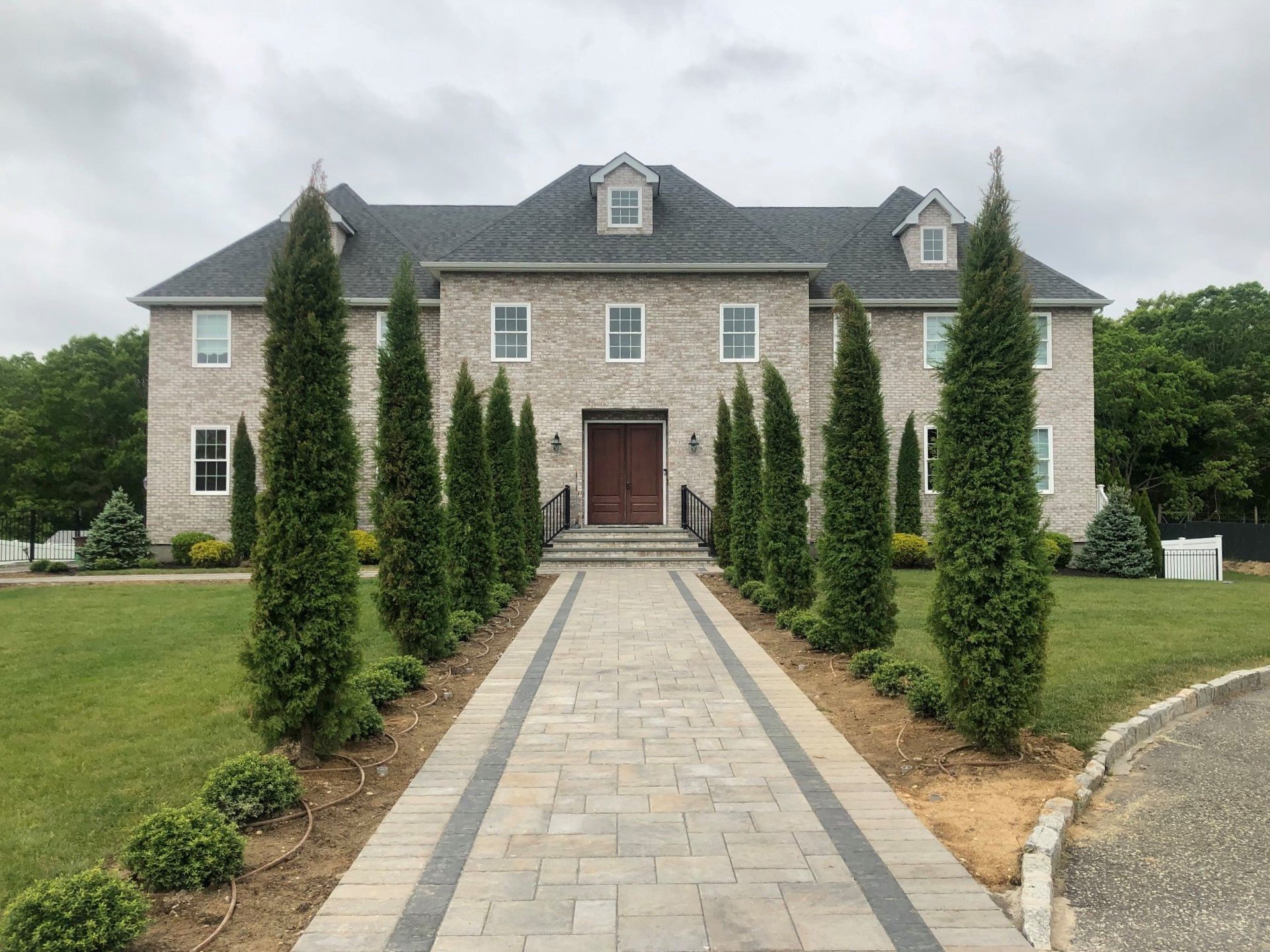Achieve an Upscale Look for Your Front Entry with These Masonry Features in Setauket and Deer Park, NY
