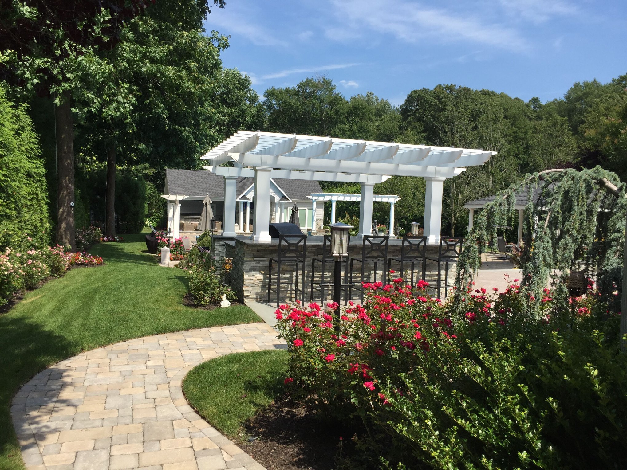 5 Reasons a Pergola Belongs in Your Outdoor Living Space in Port Washington, NY 