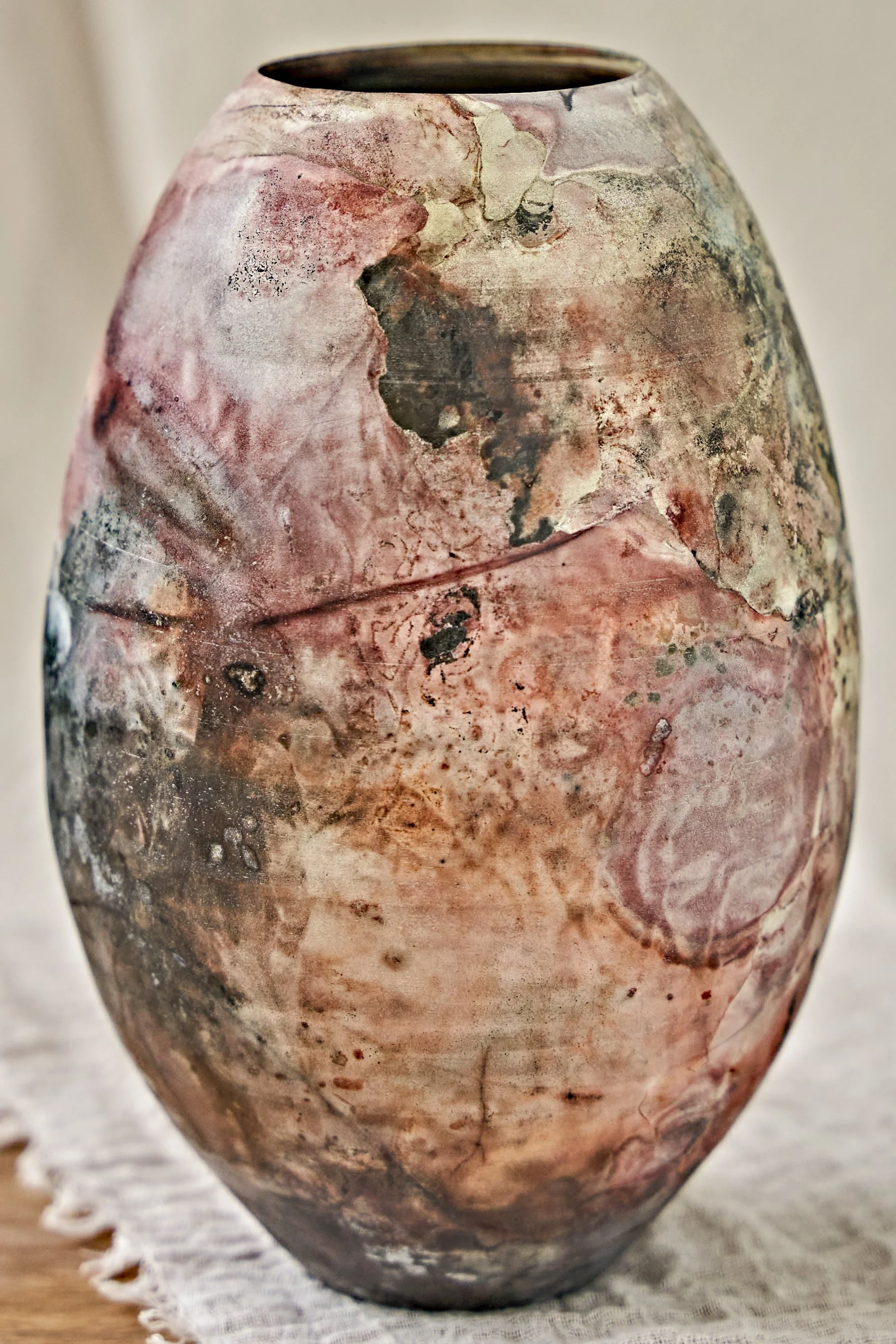 202511-Candere-Clay-Pit-Fired-Vase-02- 5-2.jpg