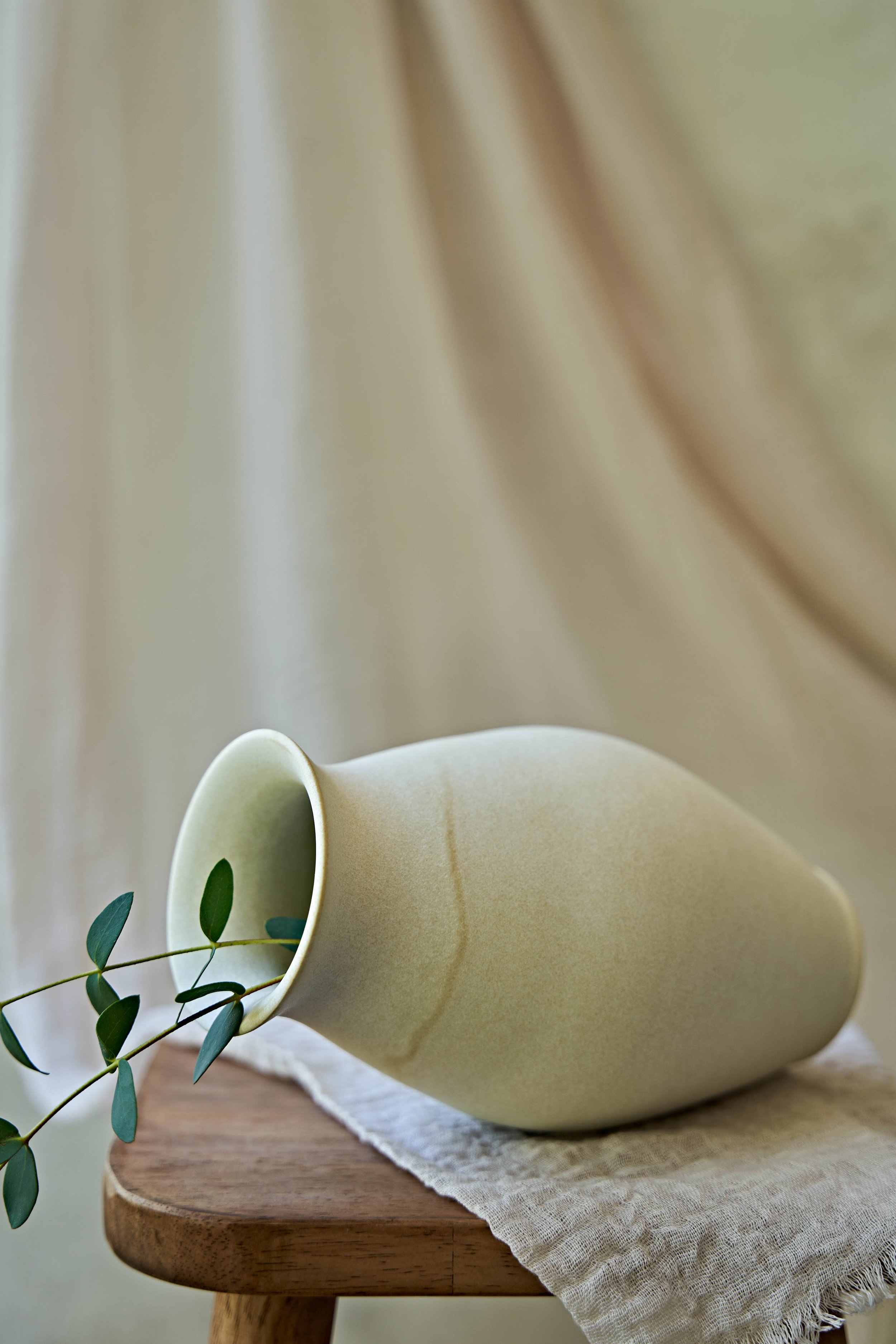 Candere-Porcelain-Vase-8-2788.jpg