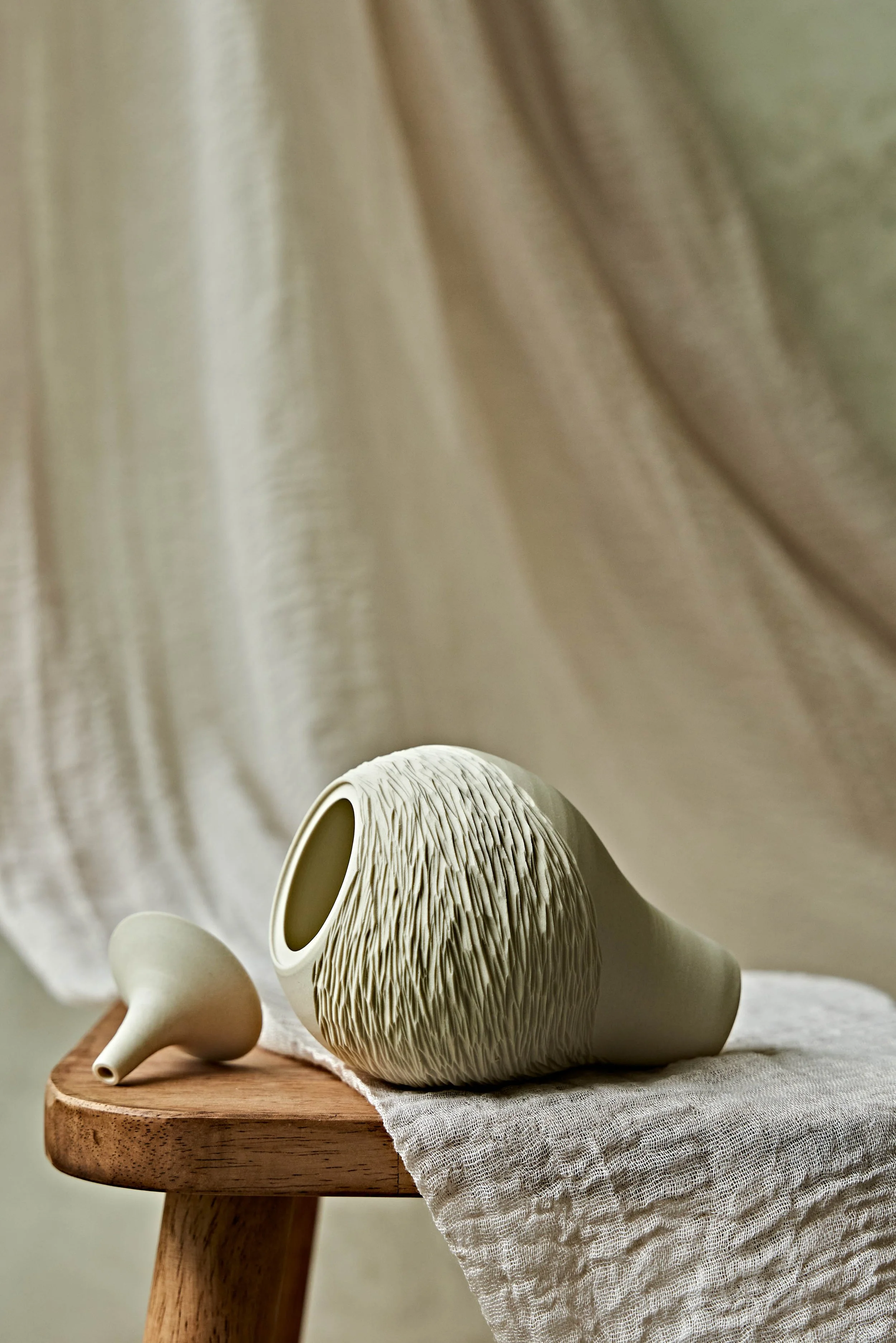 Candere-Porcelain-Oil-Lamps-2-0183.jpg