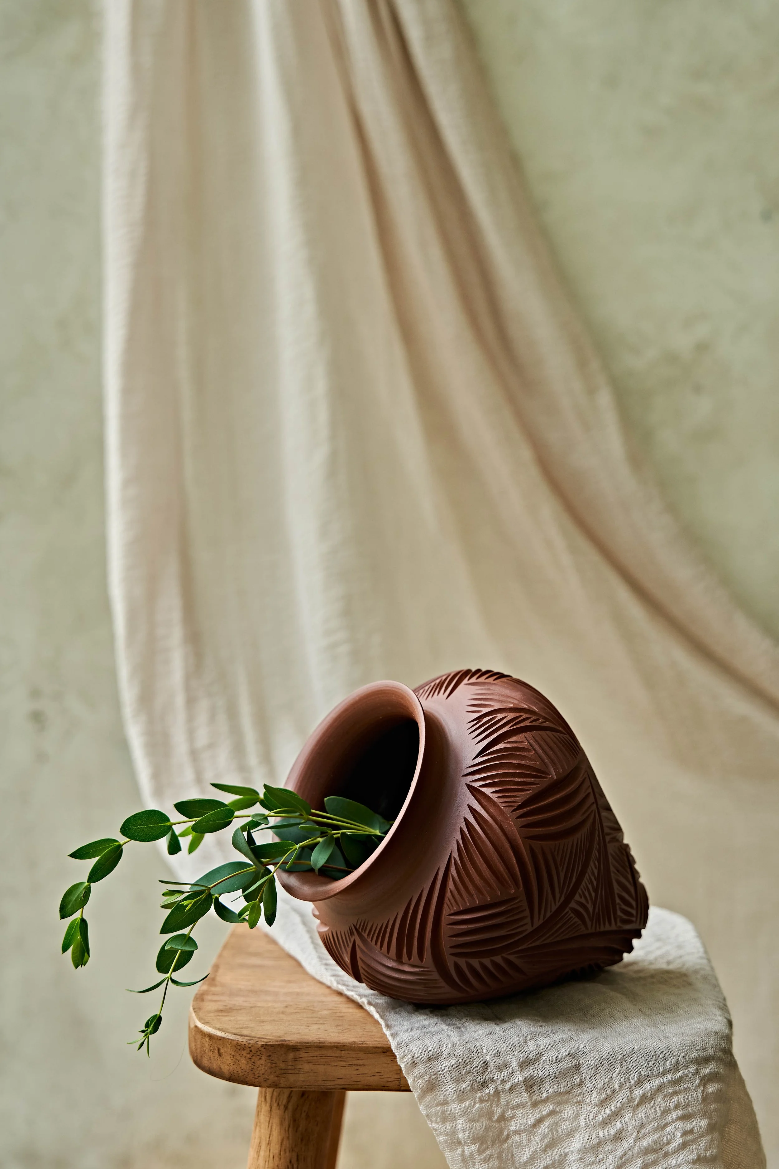 Candere-SmoothRed-Vase-5-0134.jpg
