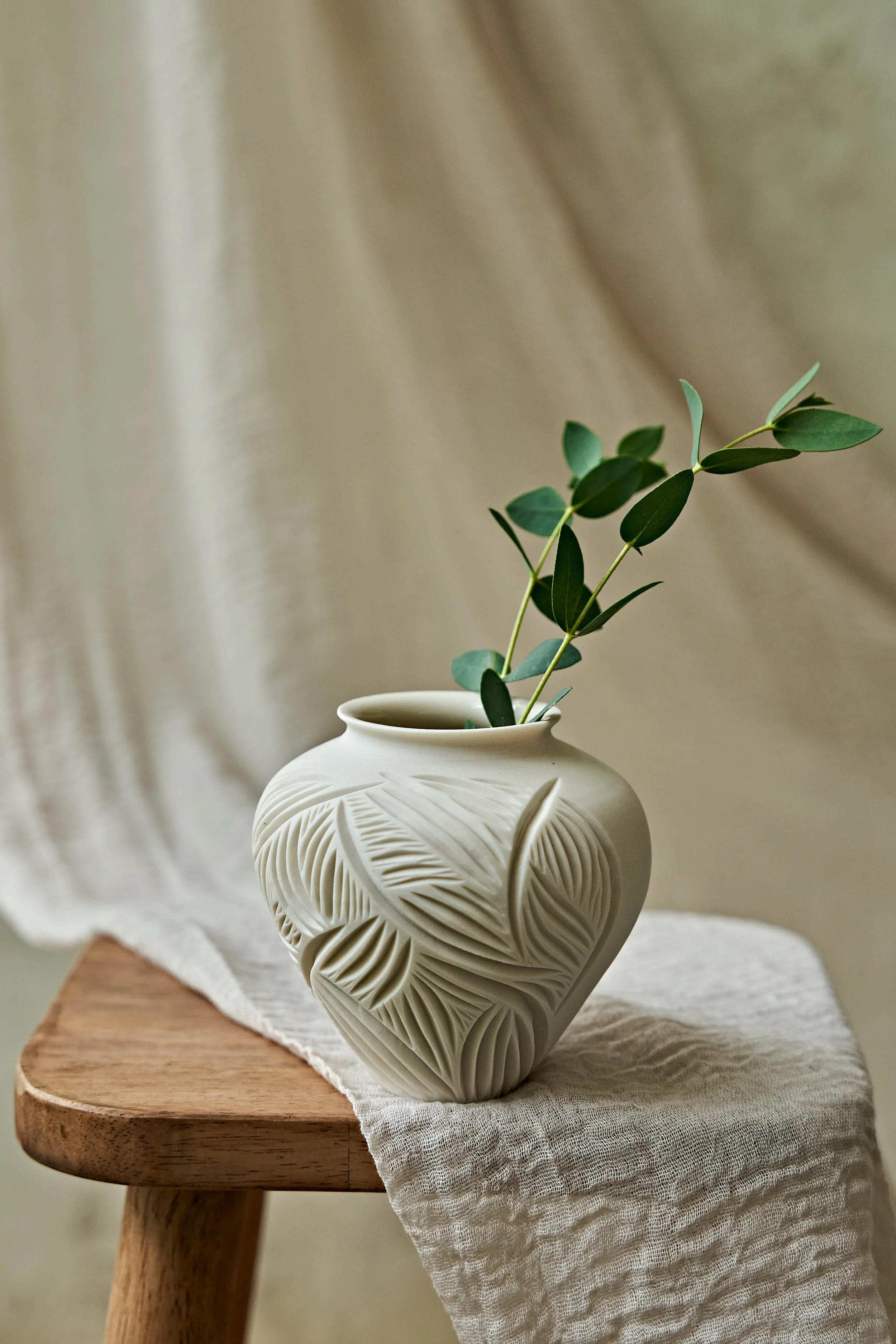 Candere-Porcelain-Vase-1-1296.jpg