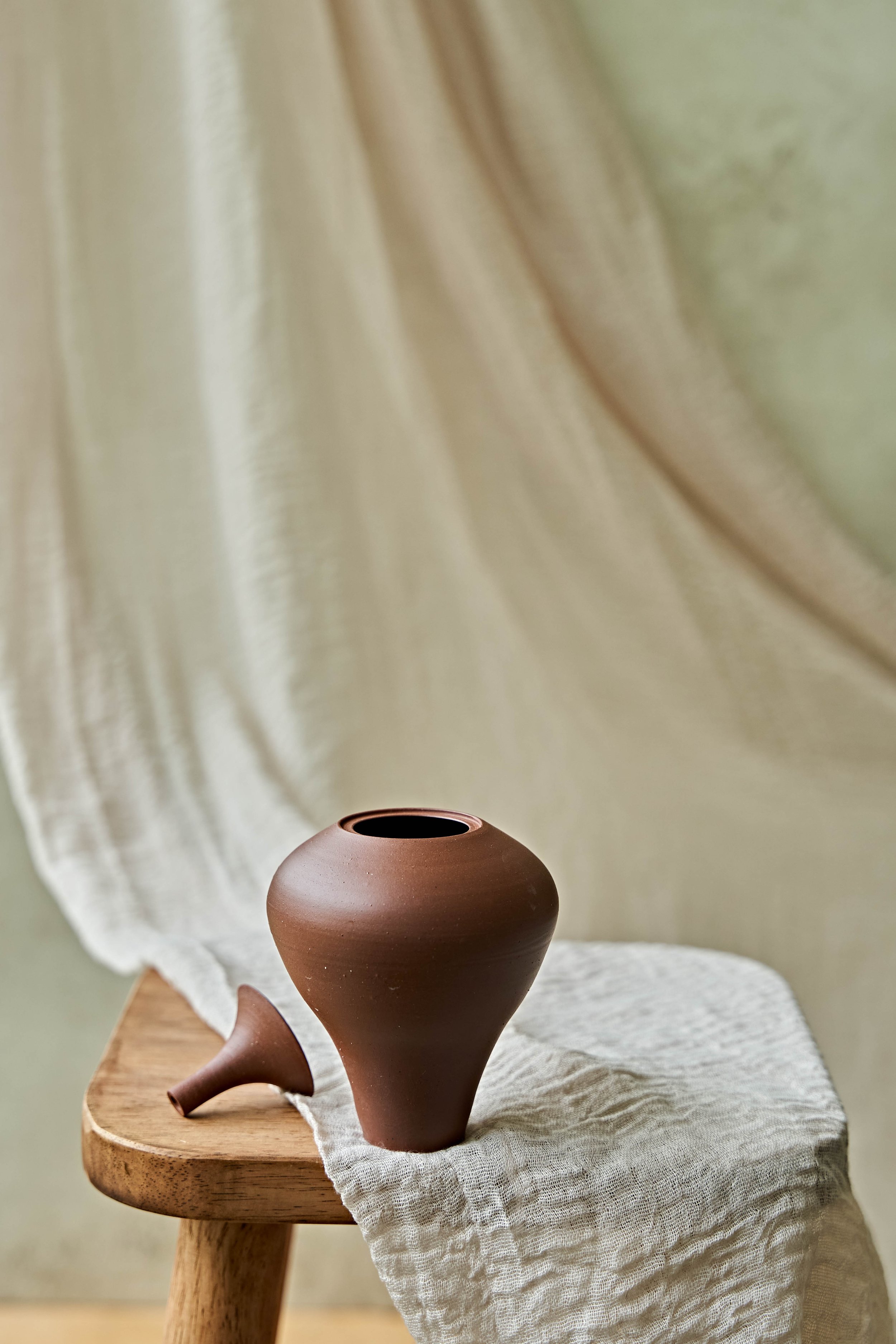 Candere-SmoothRed-Oil-Lamp-1-0018.jpg