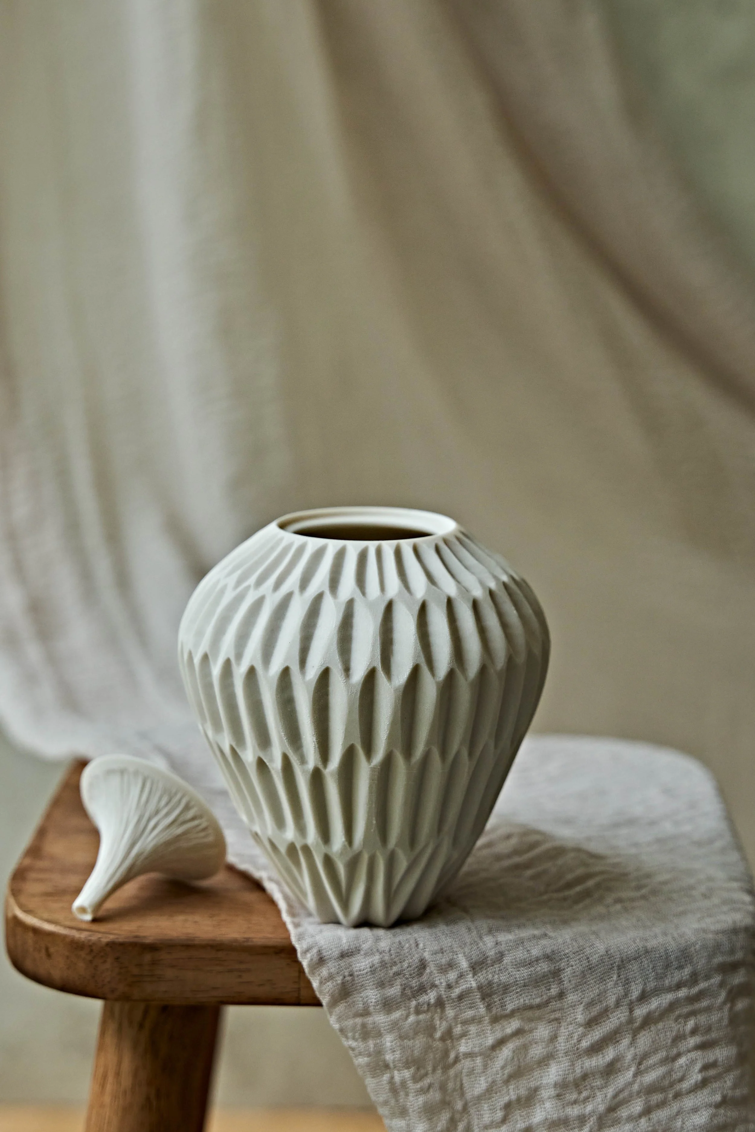 Candere-Porcelain-Oil-Lamps-10-1271.jpg