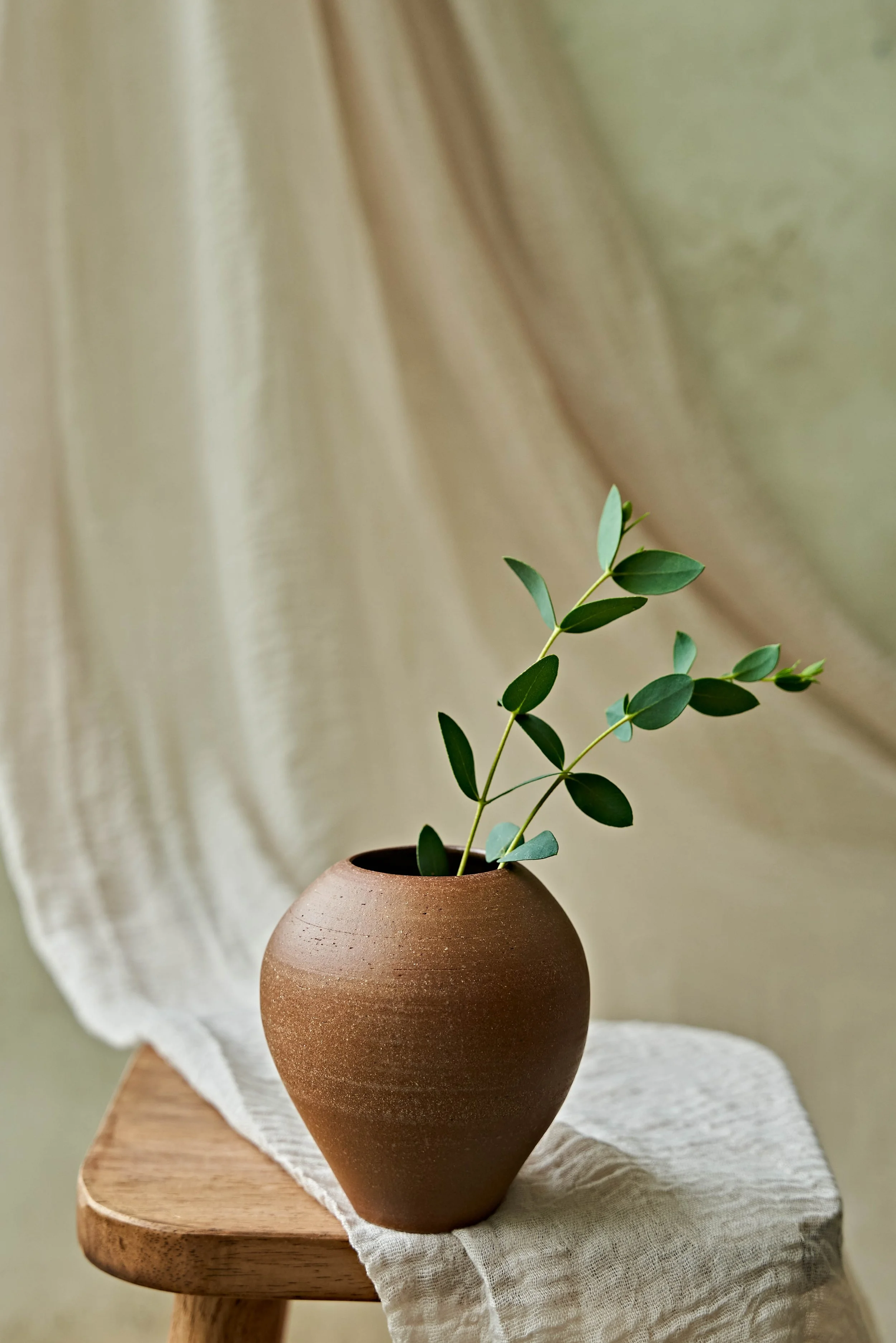 Candere-SmoothRed-Bud-Vase-1-0034.jpg