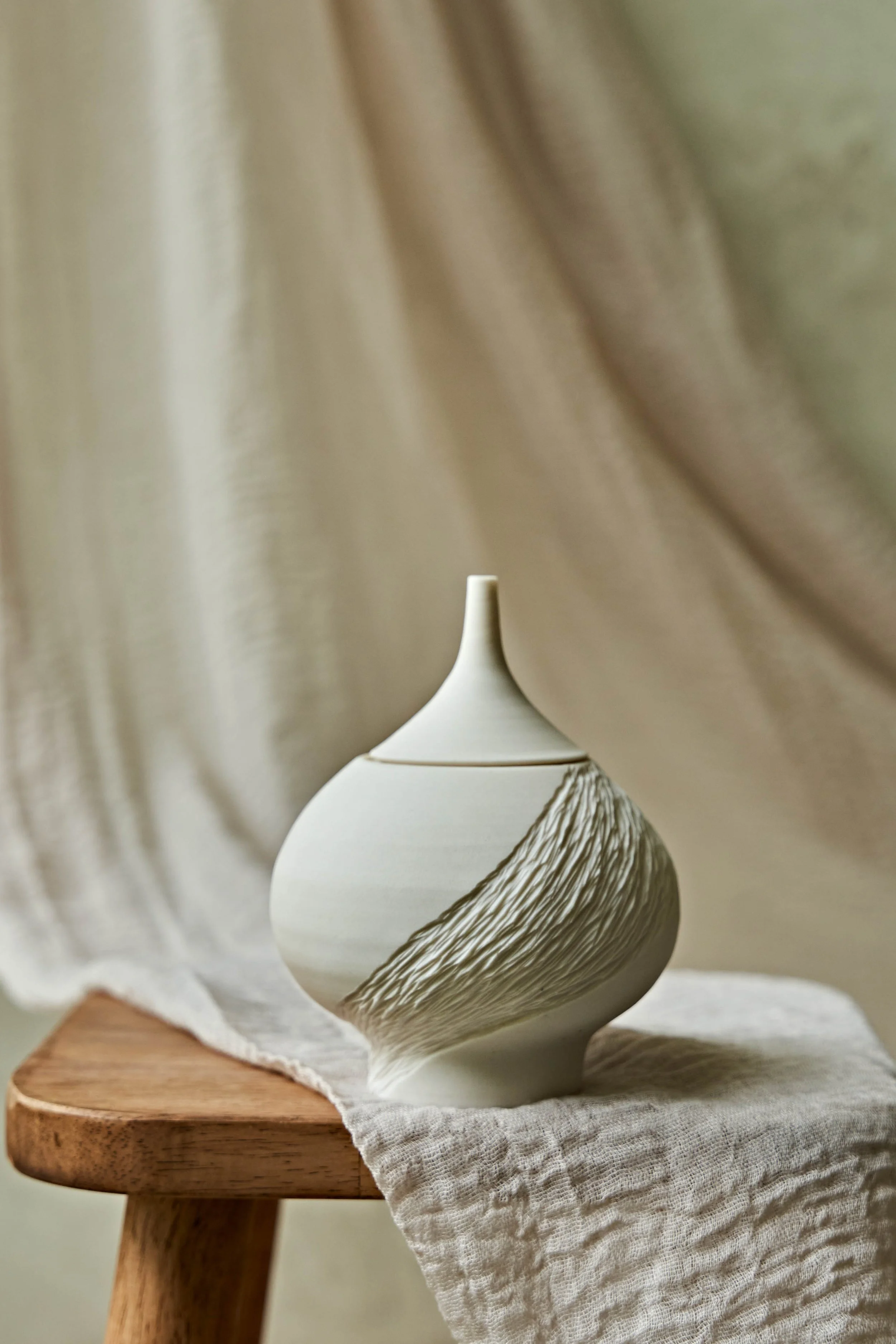 Candere-Porcelain-Oil-Lamps-1- 23.jpg