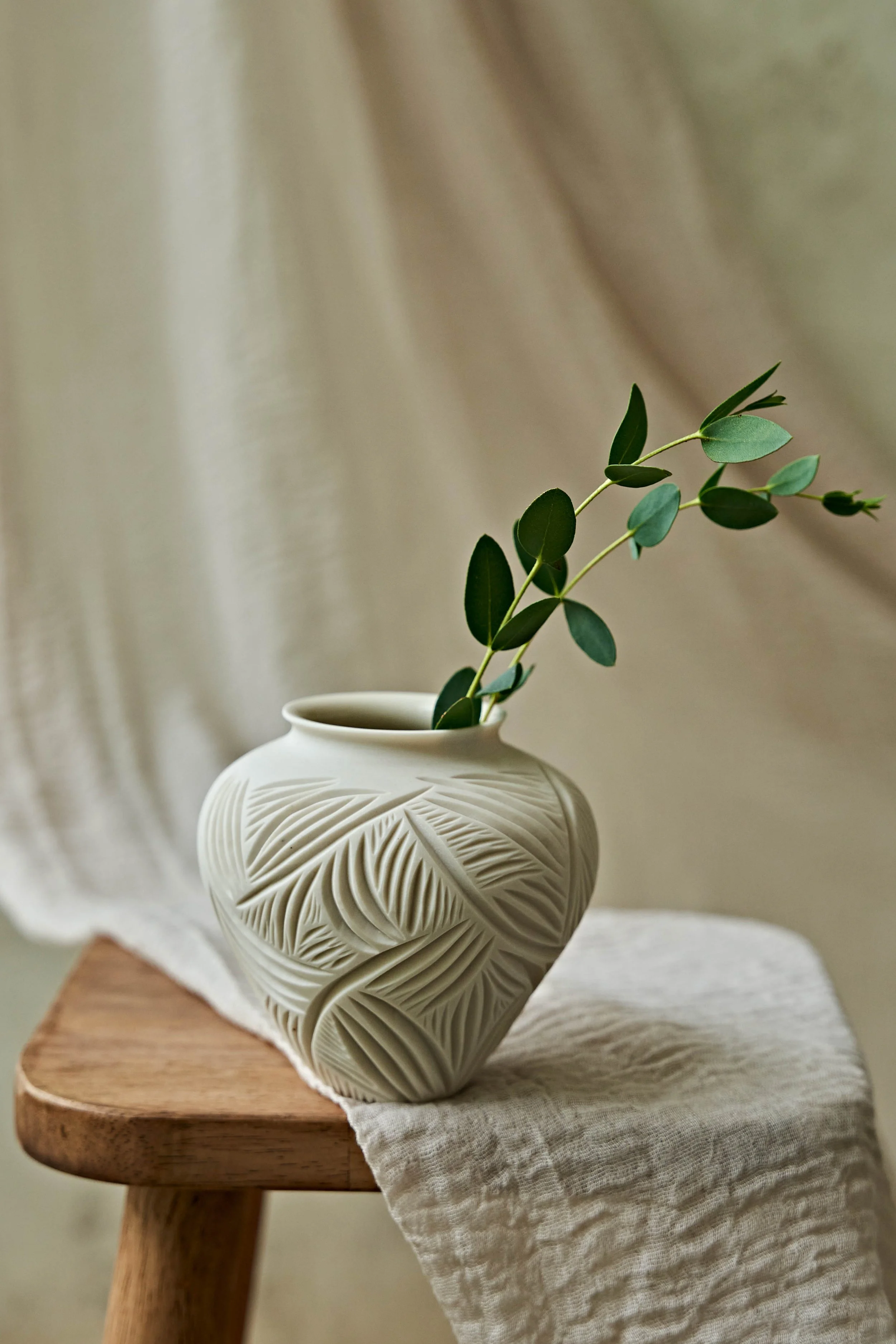 Candere-Porcelain-Vase-1-1288.jpg